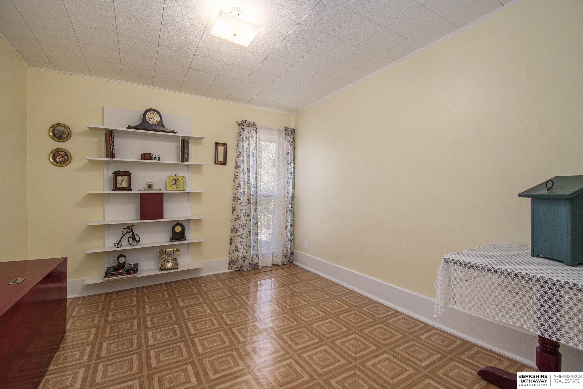 Logan, Iowa 51546, United States, 5 Bedrooms Bedrooms, ,2 BathroomsBathrooms,Residential,Active,34208