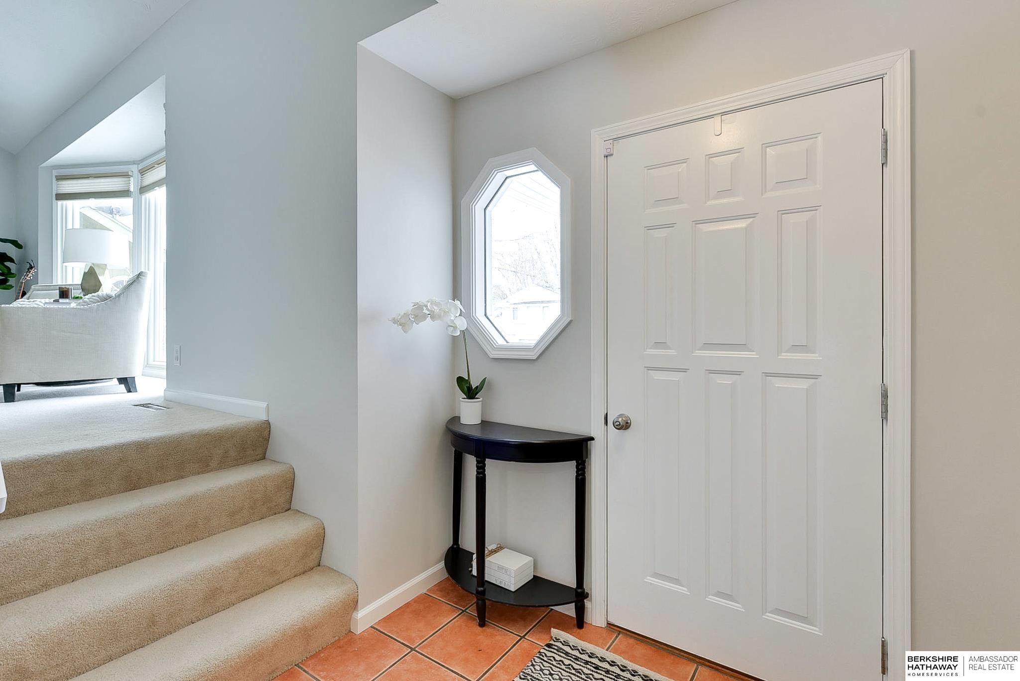 Omaha, Nebraska 68164, United States, 3 Bedrooms Bedrooms, ,3 BathroomsBathrooms,Residential,Pending,84659