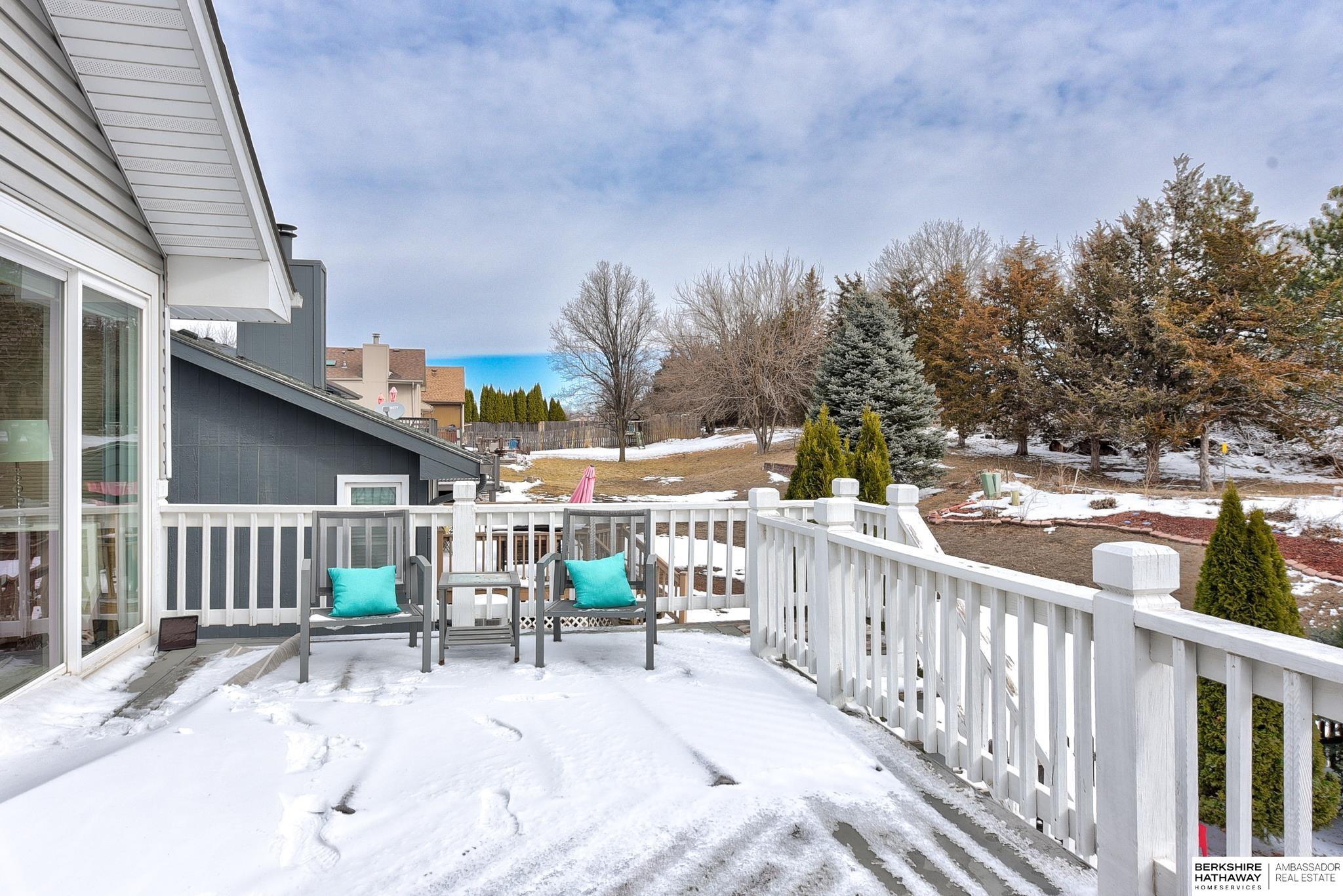 Omaha, Nebraska 68164, United States, 3 Bedrooms Bedrooms, ,3 BathroomsBathrooms,Residential,Pending,84659