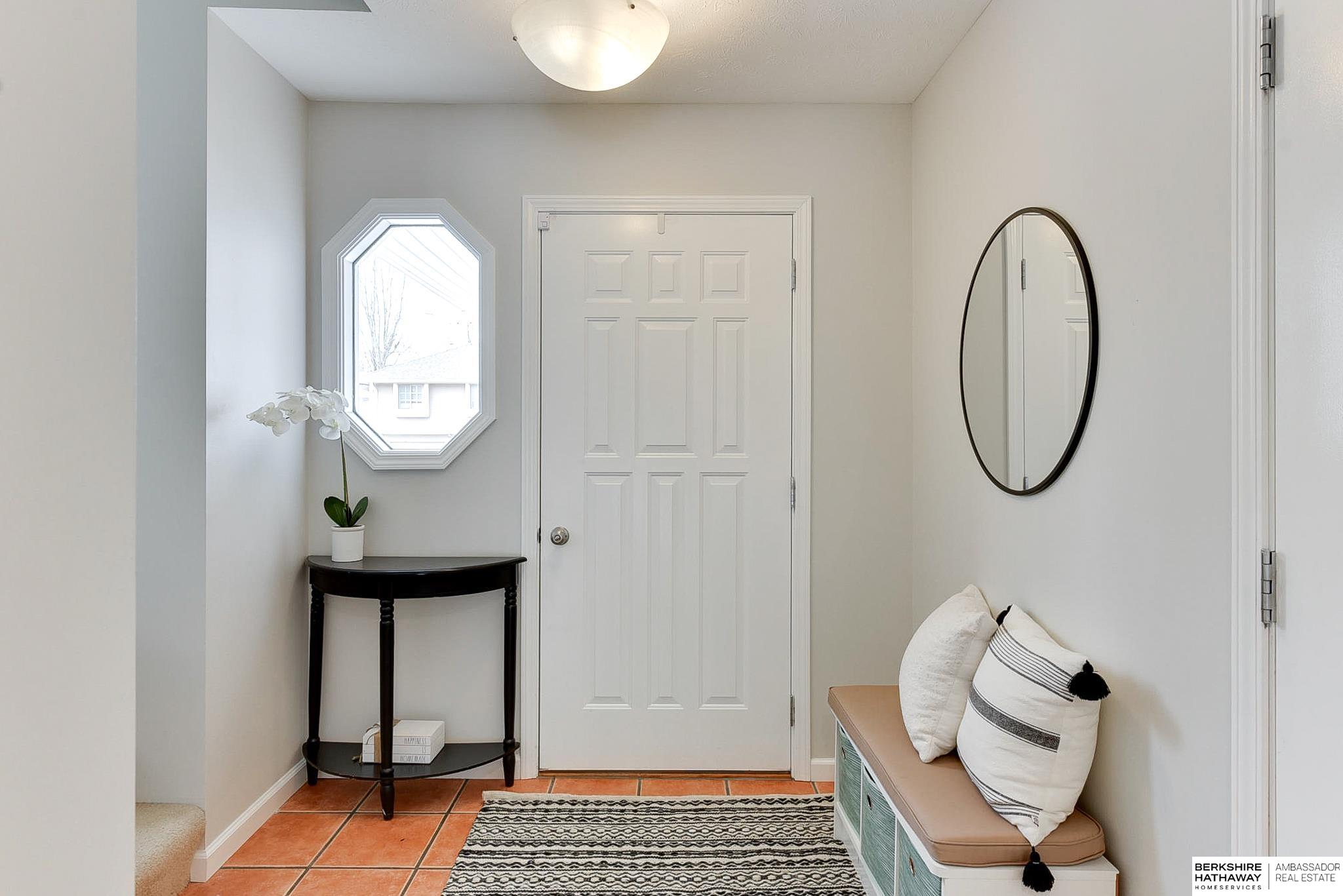 Omaha, Nebraska 68164, United States, 3 Bedrooms Bedrooms, ,3 BathroomsBathrooms,Residential,Pending,84659