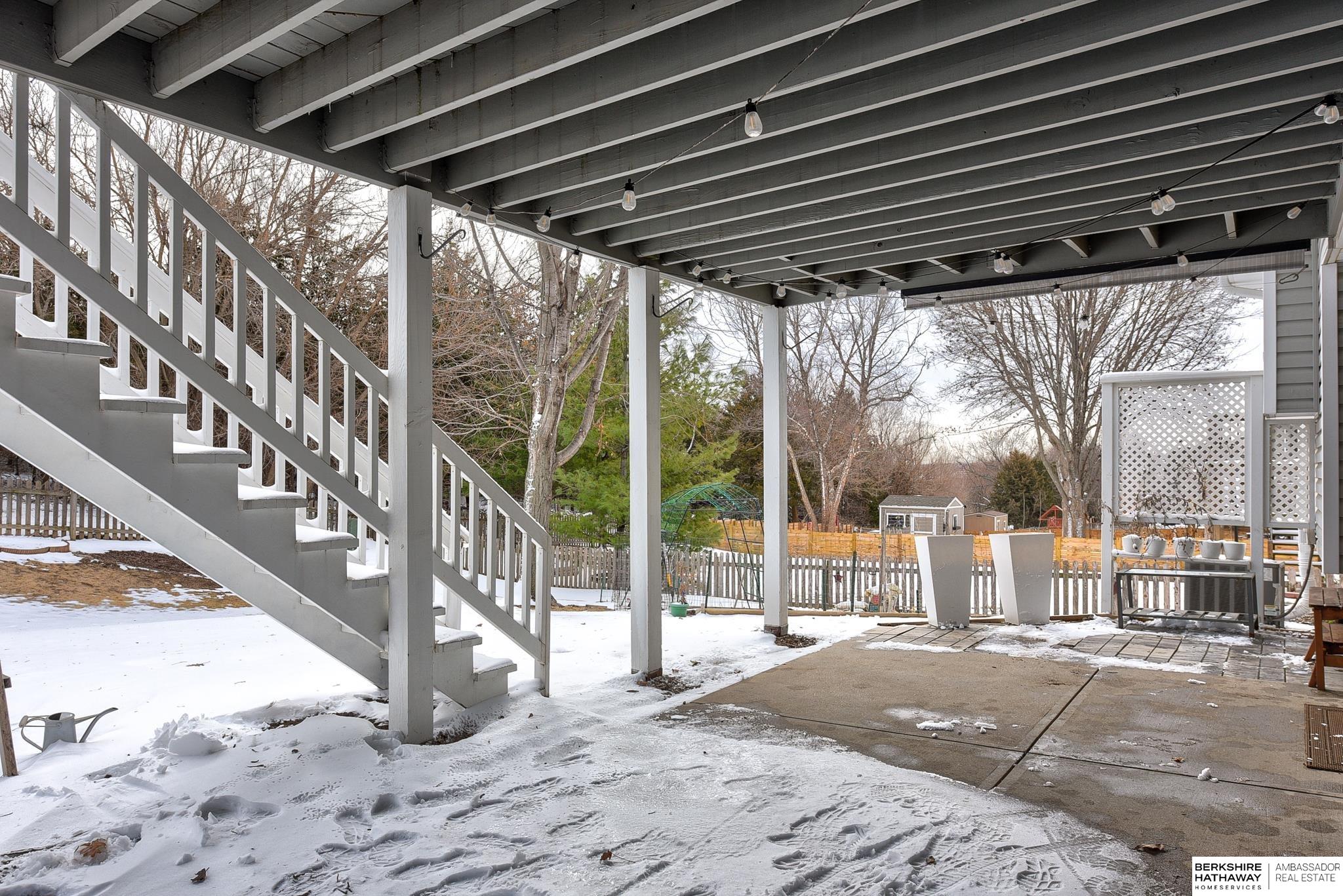 Omaha, Nebraska 68164, United States, 3 Bedrooms Bedrooms, ,3 BathroomsBathrooms,Residential,Pending,84659