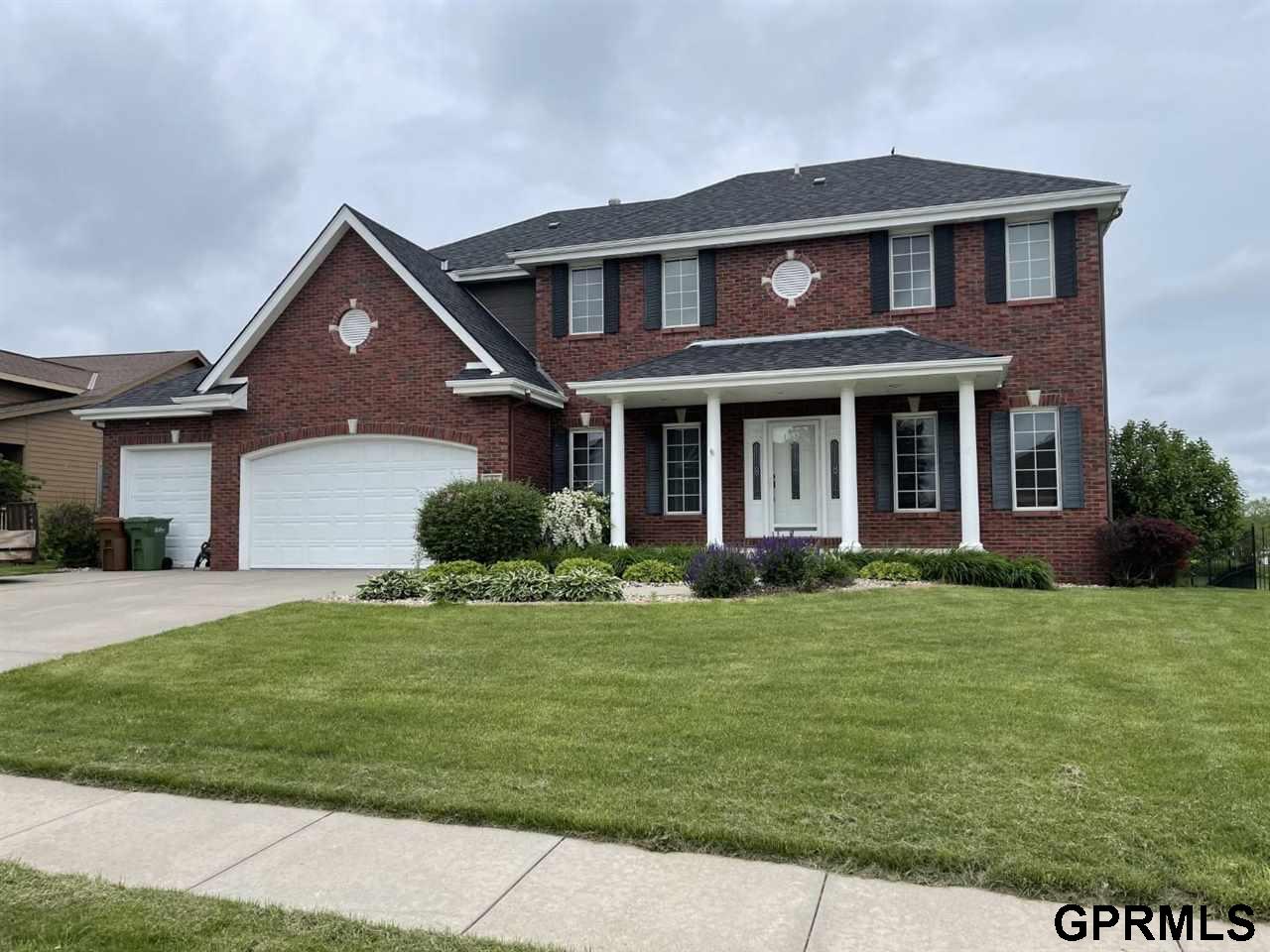 Photo 1 of 26 — 13706 S 22nd Circle, Bellevue, NE 68123