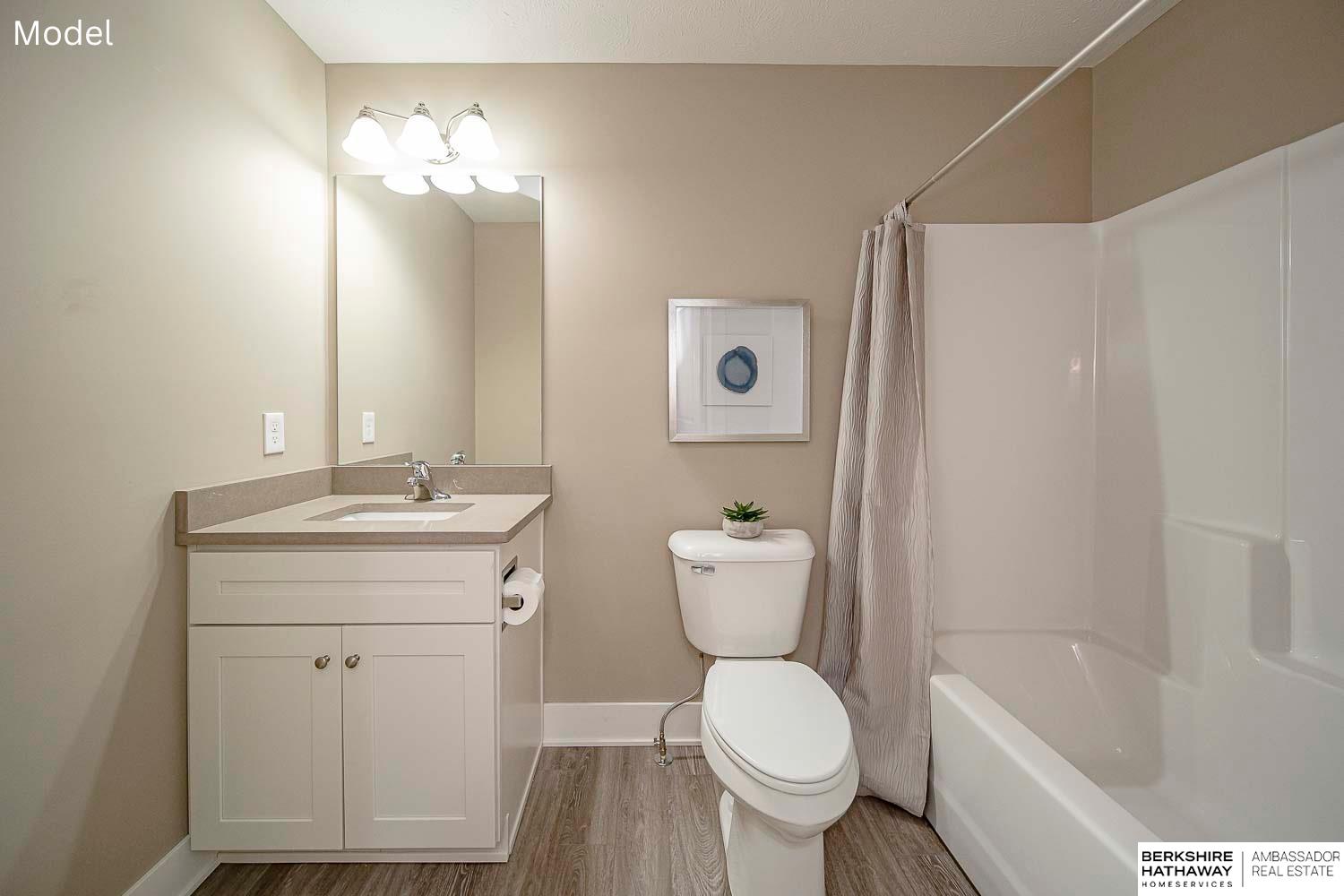 Omaha, Nebraska 68118, United States, 2 Bedrooms Bedrooms, ,2 BathroomsBathrooms,Residential,Active,74956