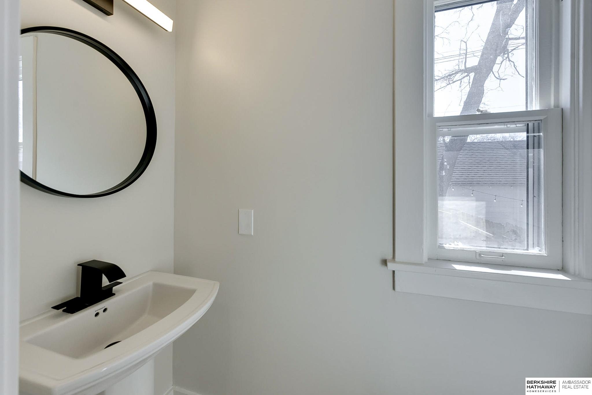 Omaha, Nebraska 68132, United States, 3 Bedrooms Bedrooms, ,3 BathroomsBathrooms,Residential,Active,79761