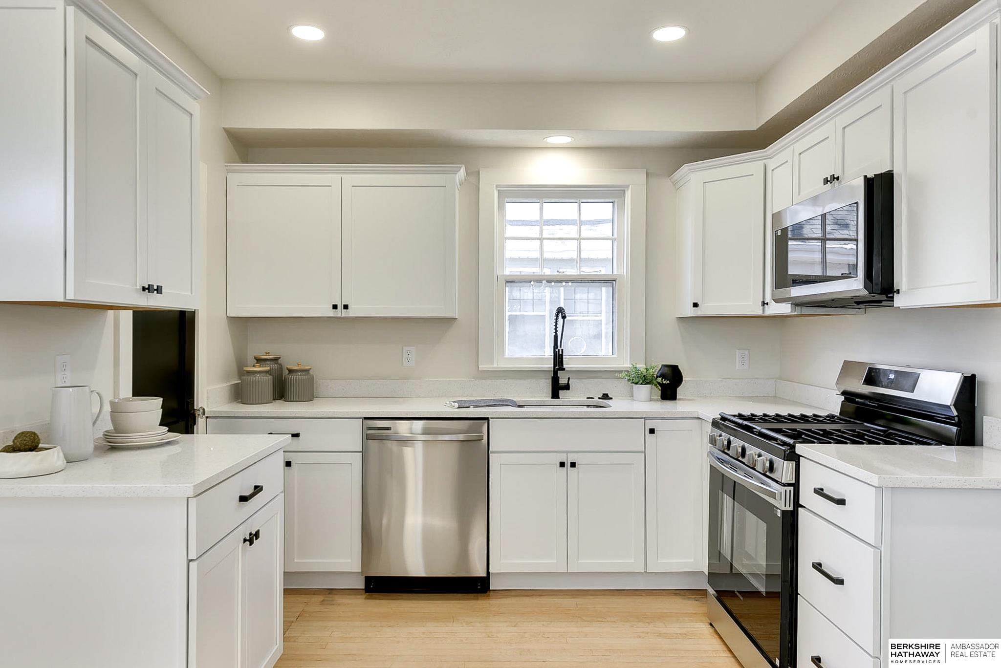 Omaha, Nebraska 68132, United States, 3 Bedrooms Bedrooms, ,3 BathroomsBathrooms,Residential,Active,79761