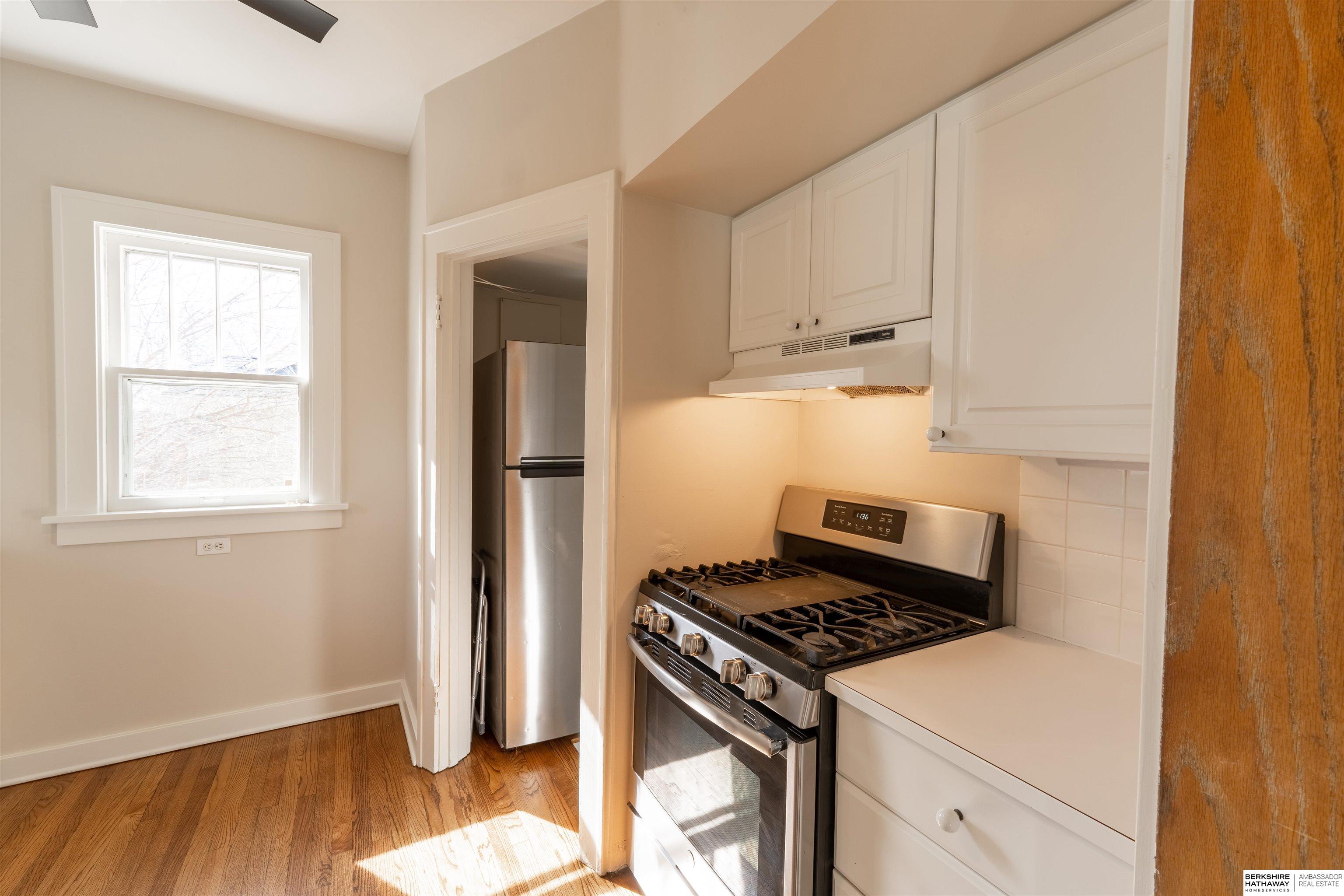 Omaha, Nebraska 68106, United States, 3 Bedrooms Bedrooms, ,2 BathroomsBathrooms,Residential,Pending,87373