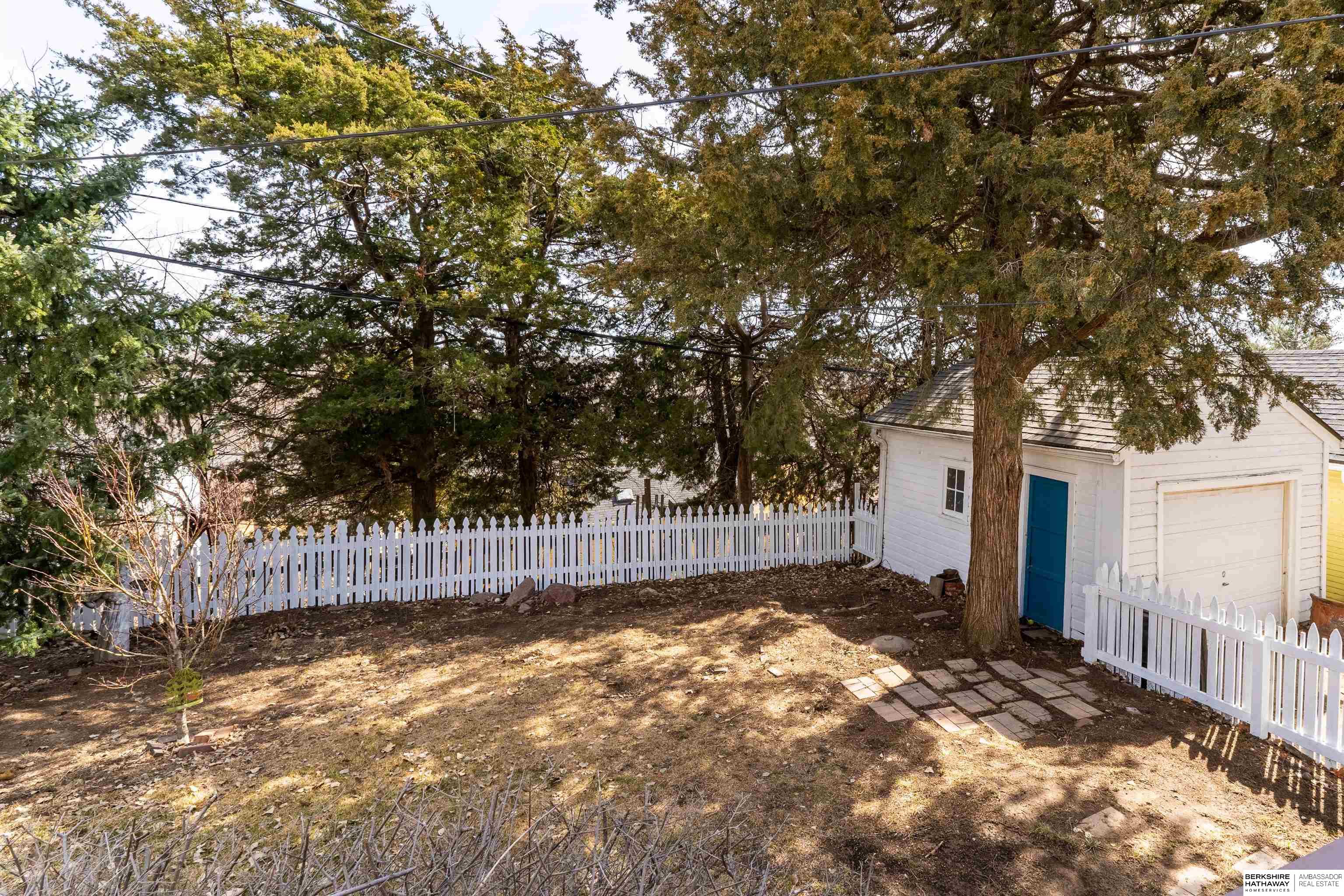 Omaha, Nebraska 68106, United States, 3 Bedrooms Bedrooms, ,2 BathroomsBathrooms,Residential,Pending,87373