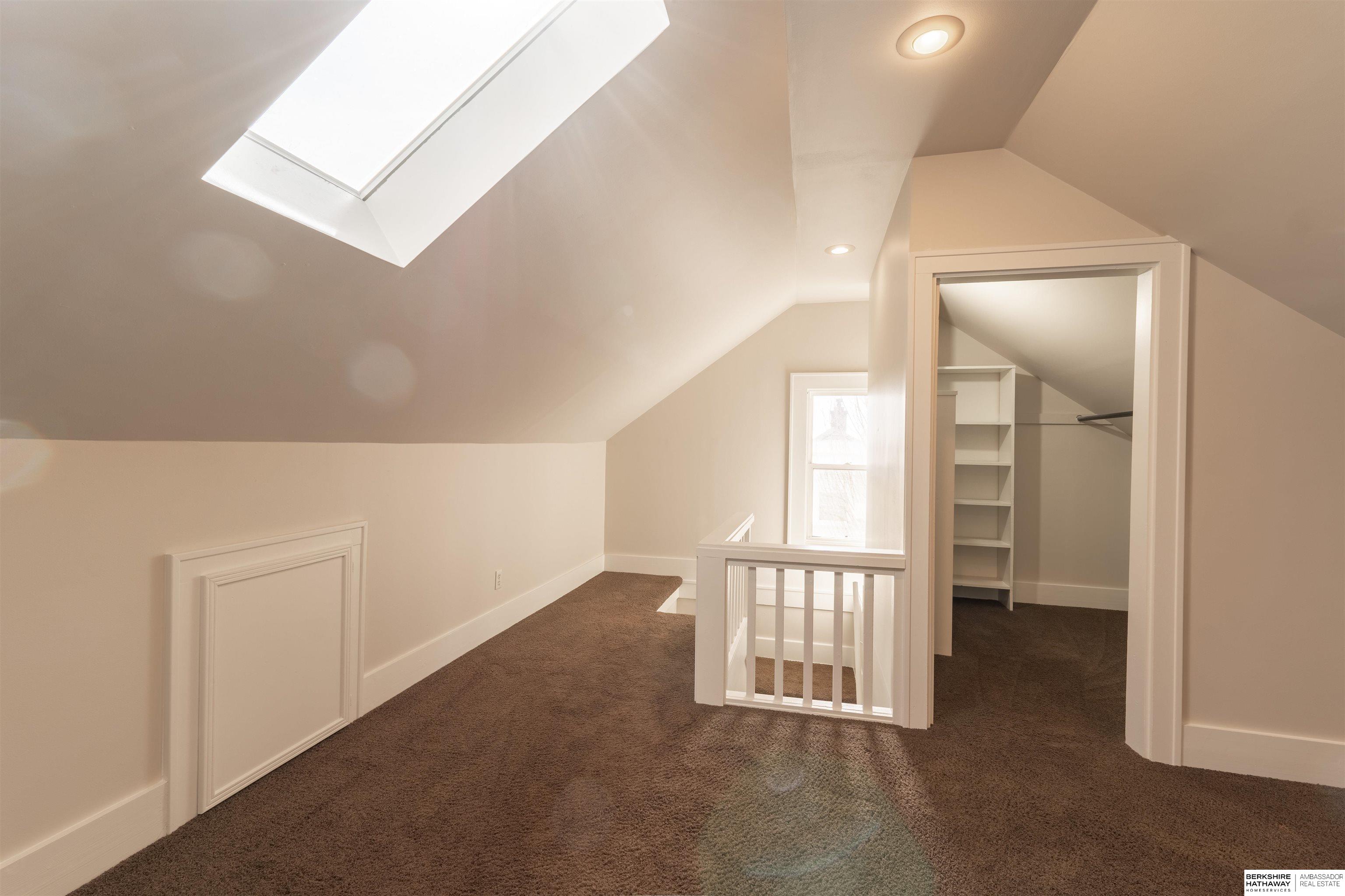 Omaha, Nebraska 68106, United States, 3 Bedrooms Bedrooms, ,2 BathroomsBathrooms,Residential,Pending,87373