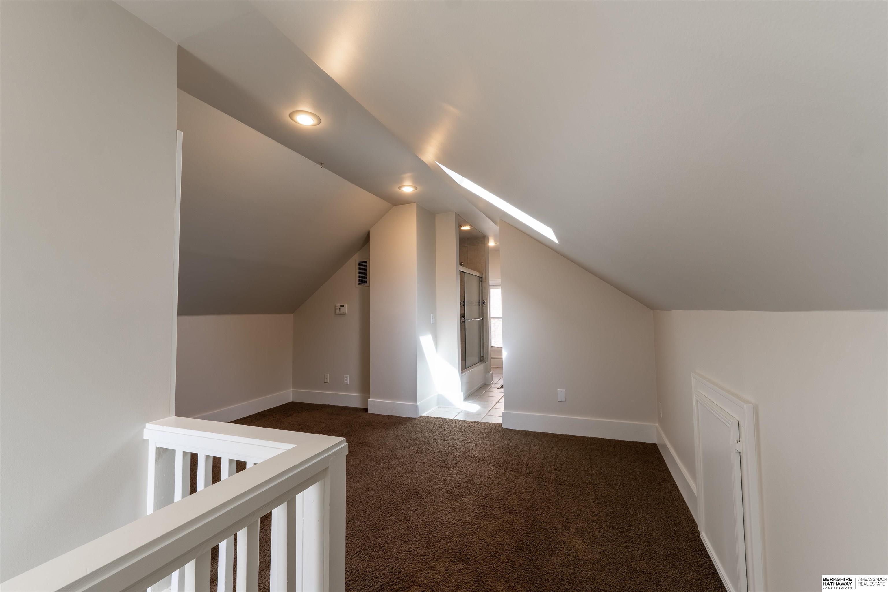 Omaha, Nebraska 68106, United States, 3 Bedrooms Bedrooms, ,2 BathroomsBathrooms,Residential,Pending,87373