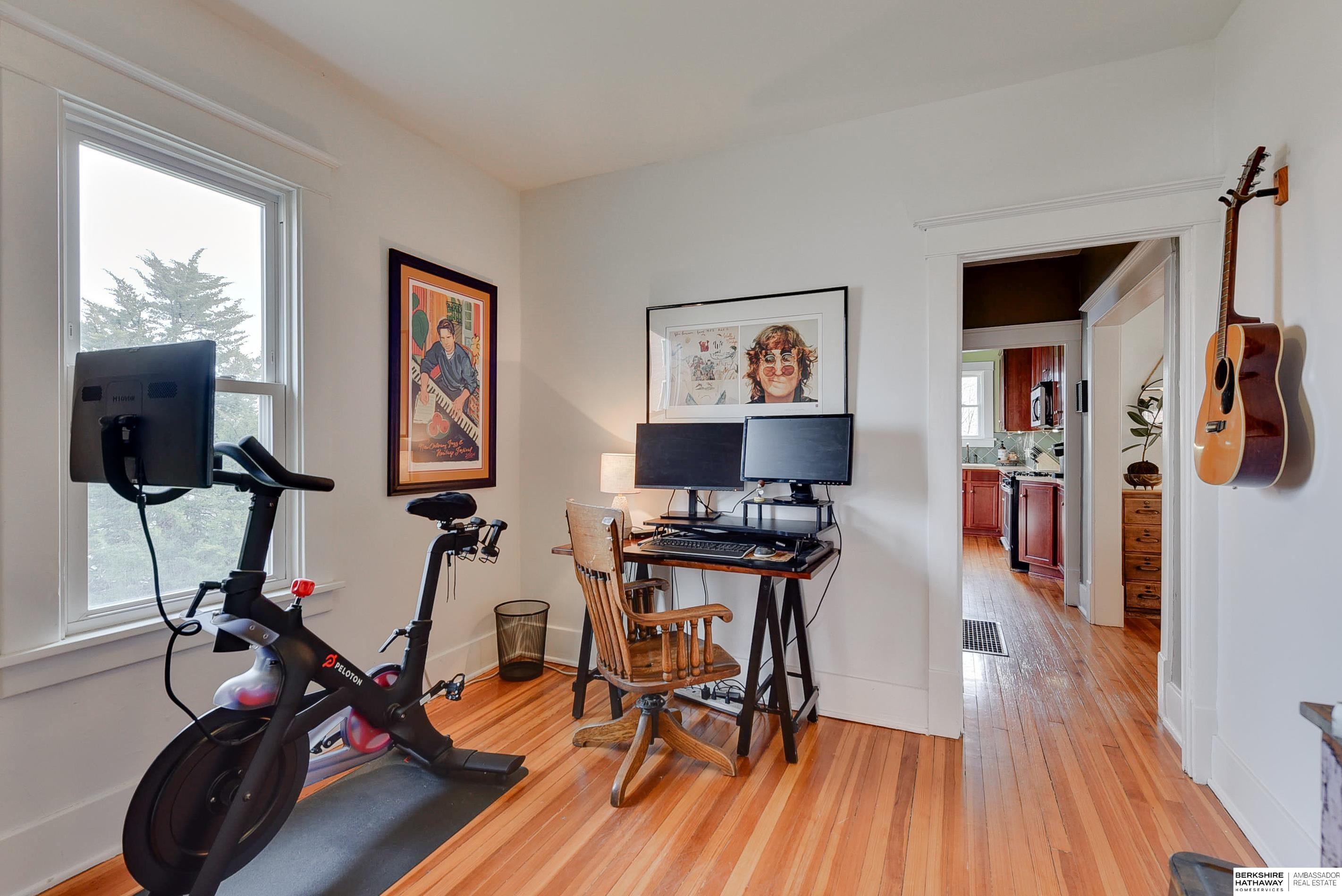 Omaha, Nebraska 68108, United States, 3 Bedrooms Bedrooms, ,1 BathroomBathrooms,Residential,Pending,102410