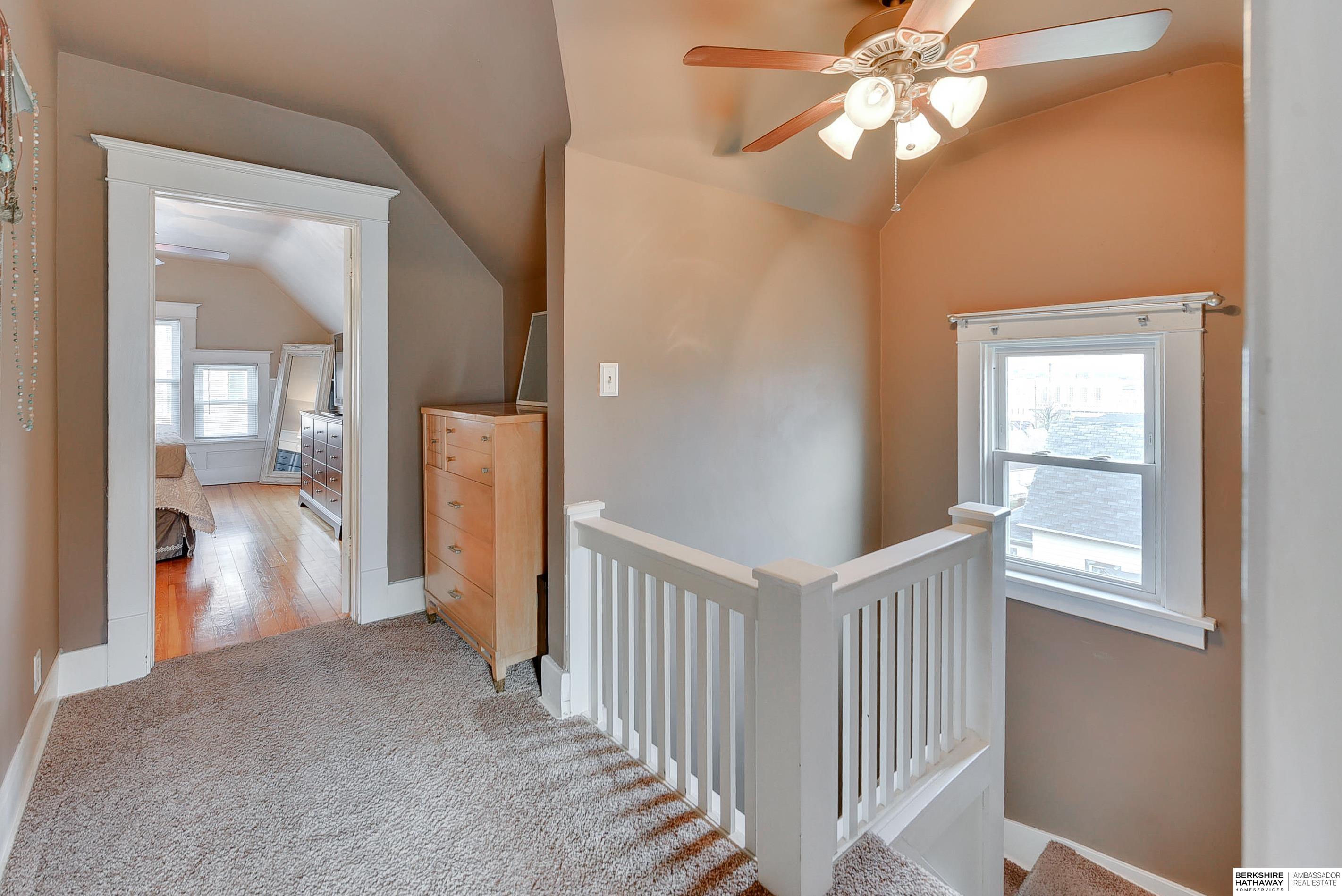 Omaha, Nebraska 68108, United States, 3 Bedrooms Bedrooms, ,1 BathroomBathrooms,Residential,Pending,102410