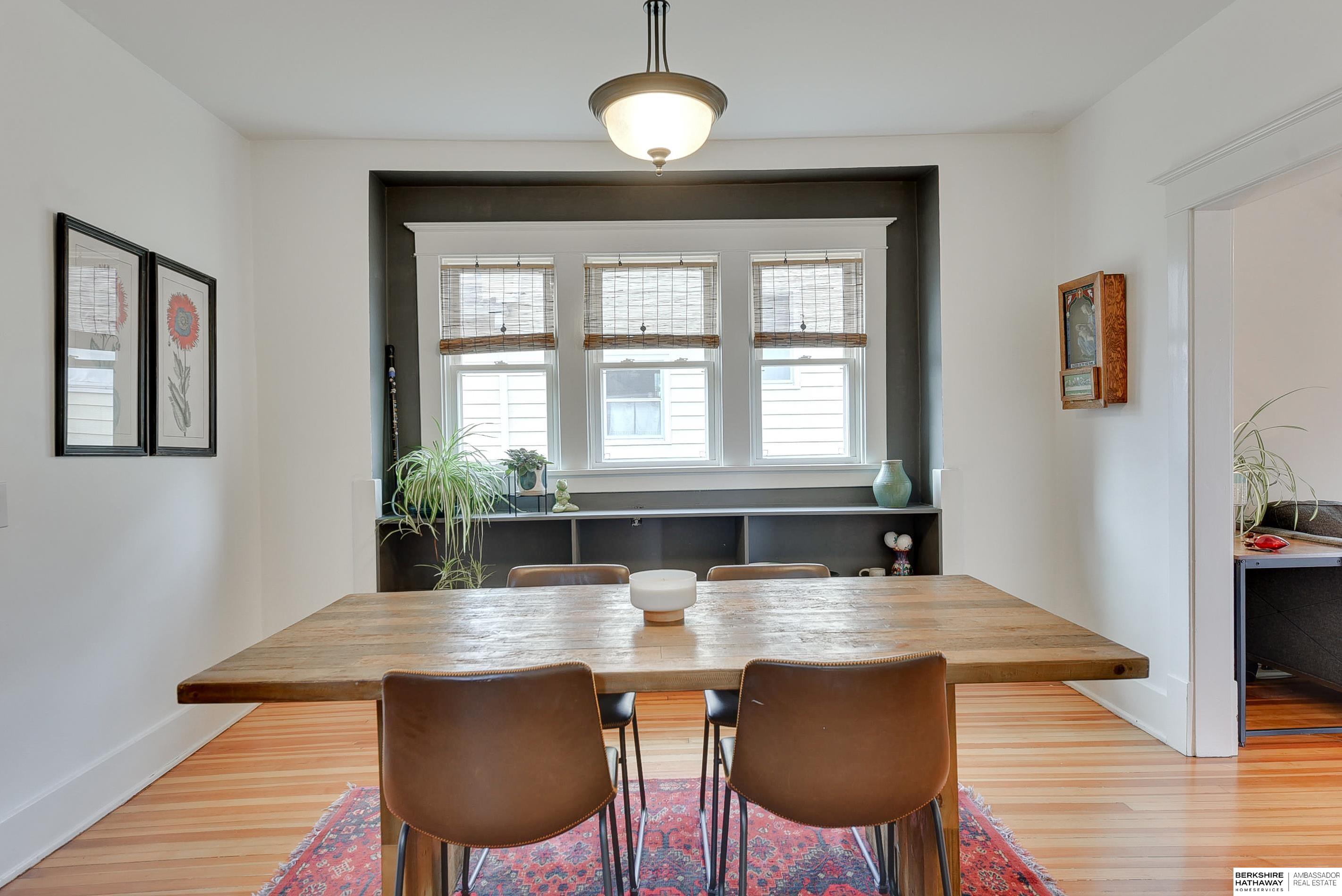 Omaha, Nebraska 68108, United States, 3 Bedrooms Bedrooms, ,1 BathroomBathrooms,Residential,Pending,102410