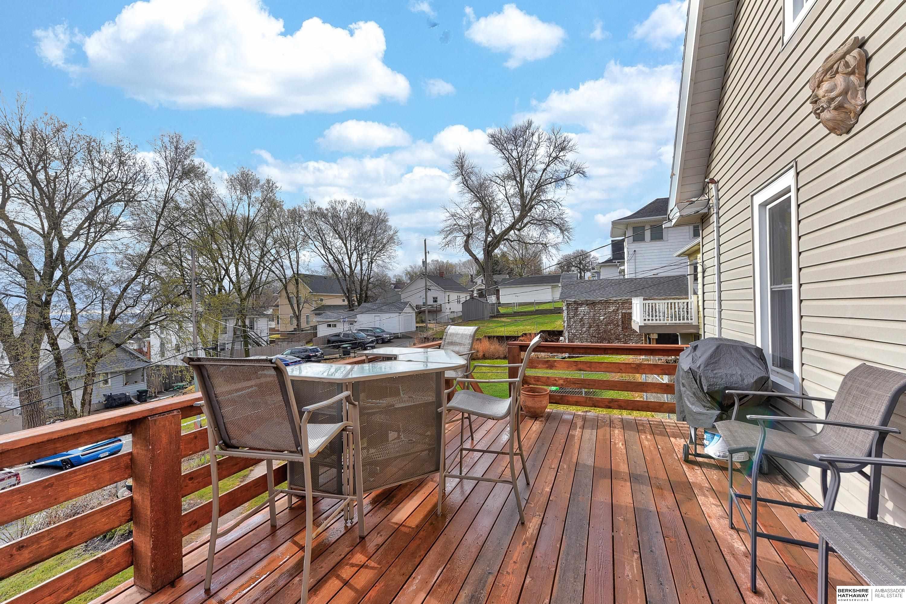 Omaha, Nebraska 68108, United States, 3 Bedrooms Bedrooms, ,1 BathroomBathrooms,Residential,Pending,102410