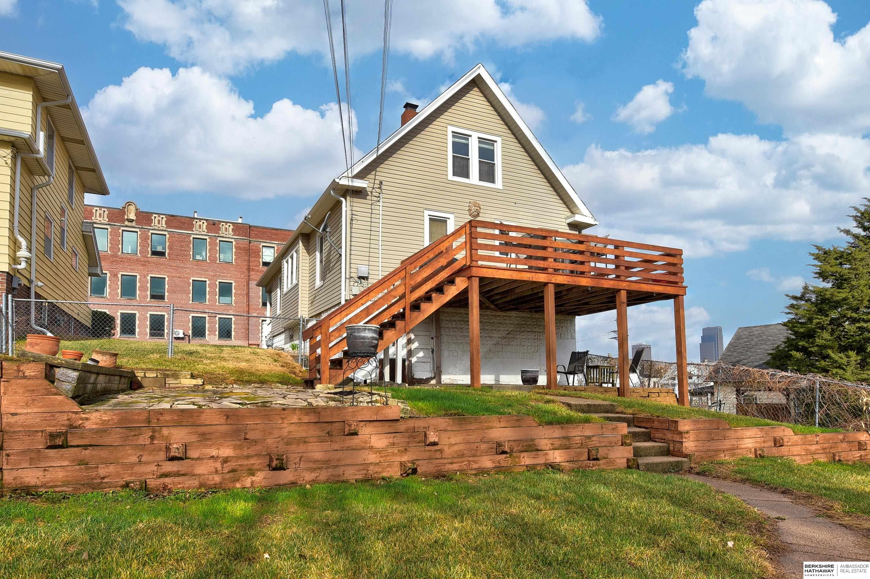 Omaha, Nebraska 68108, United States, 3 Bedrooms Bedrooms, ,1 BathroomBathrooms,Residential,Pending,102410