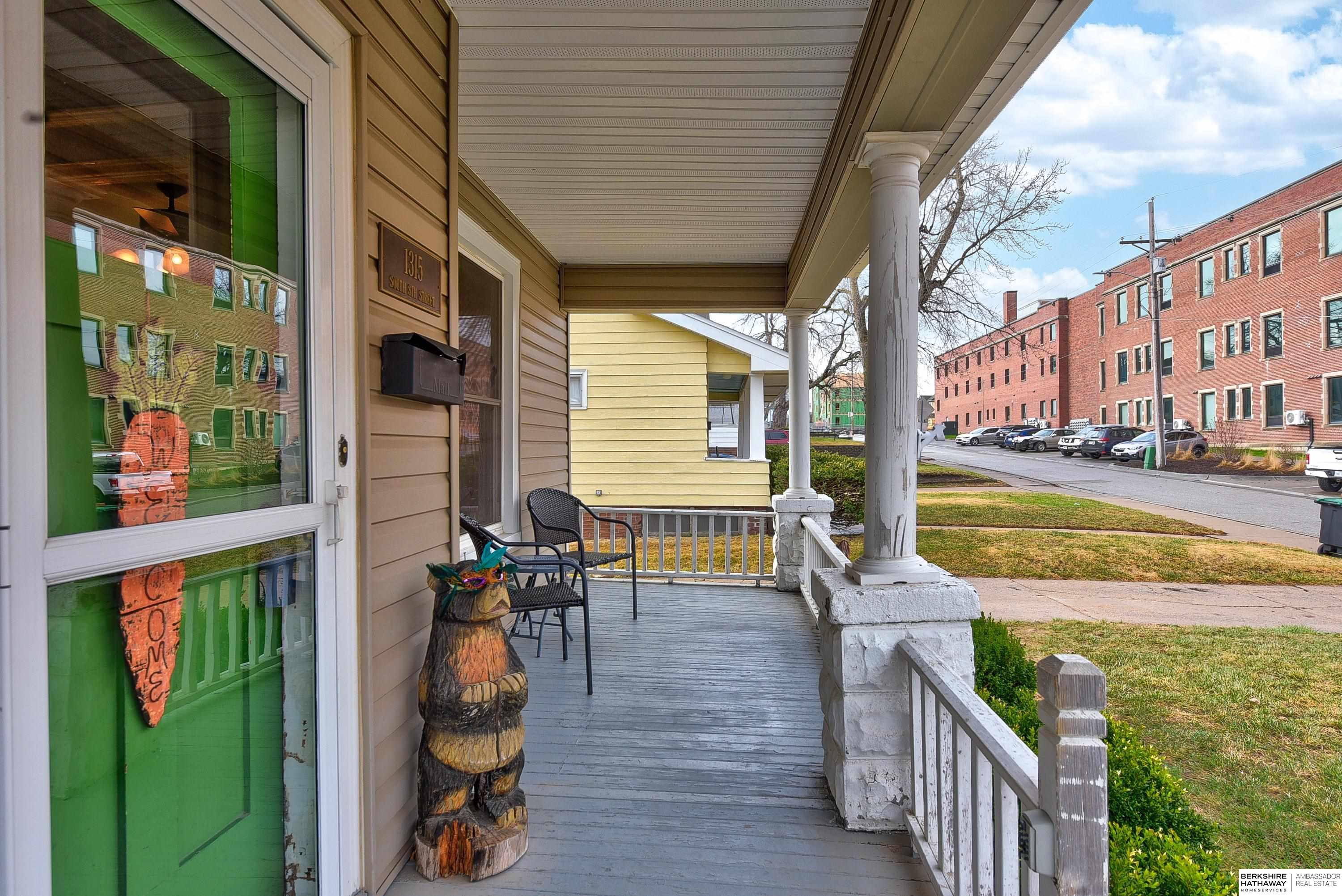 Omaha, Nebraska 68108, United States, 3 Bedrooms Bedrooms, ,1 BathroomBathrooms,Residential,Pending,102410