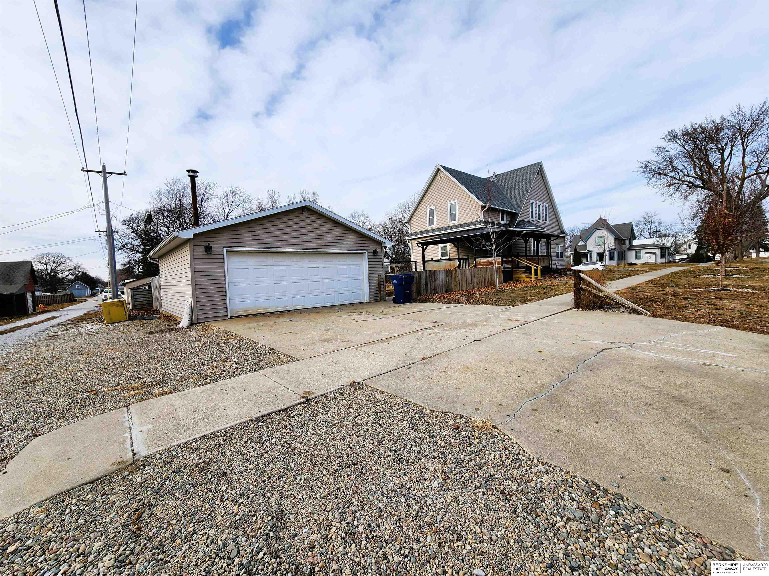 Lyons, Nebraska 68038, United States, 4 Bedrooms Bedrooms, ,2 BathroomsBathrooms,Residential,Active,25878