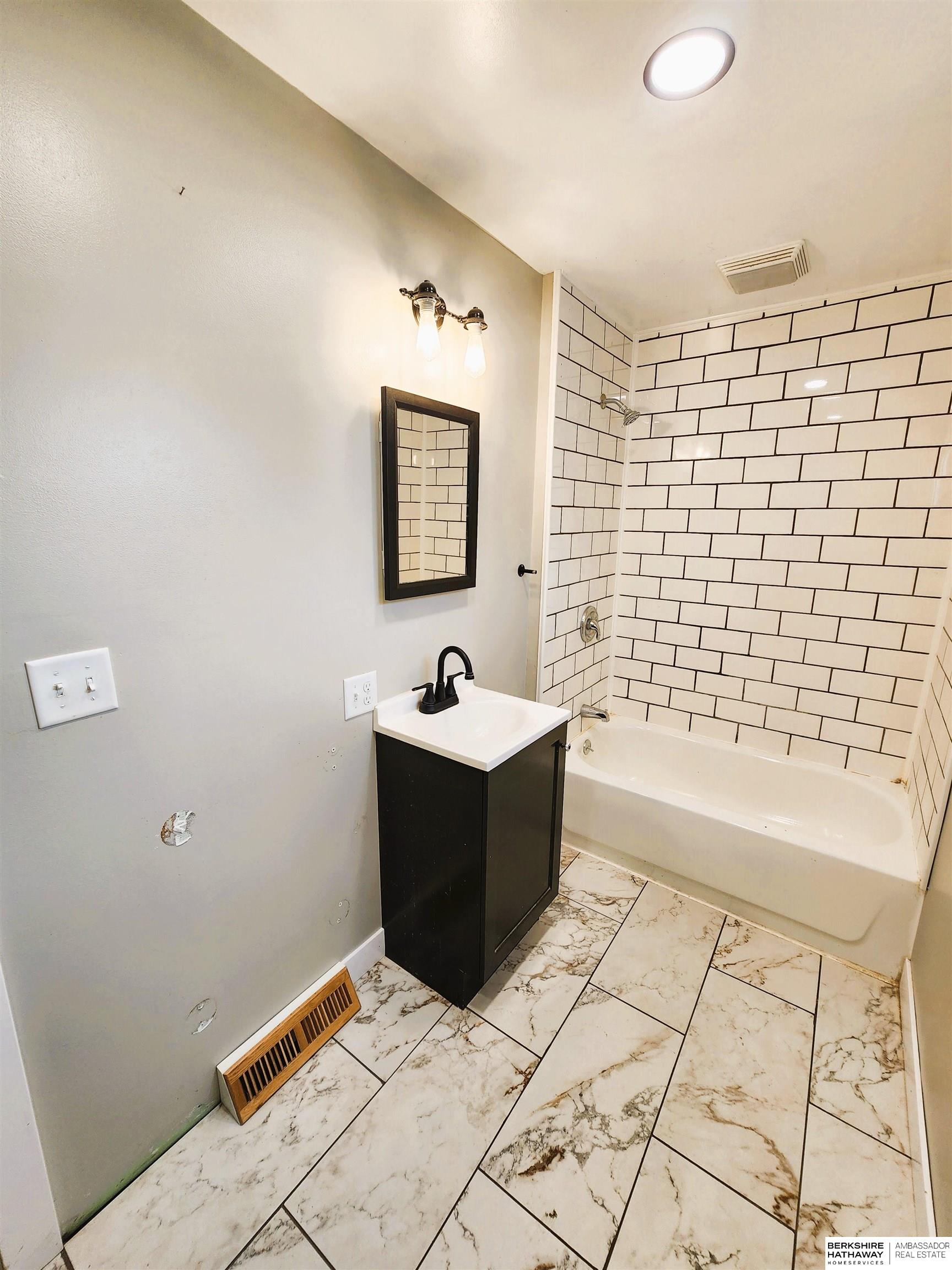 Lyons, Nebraska 68038, United States, 4 Bedrooms Bedrooms, ,2 BathroomsBathrooms,Residential,Active,25878