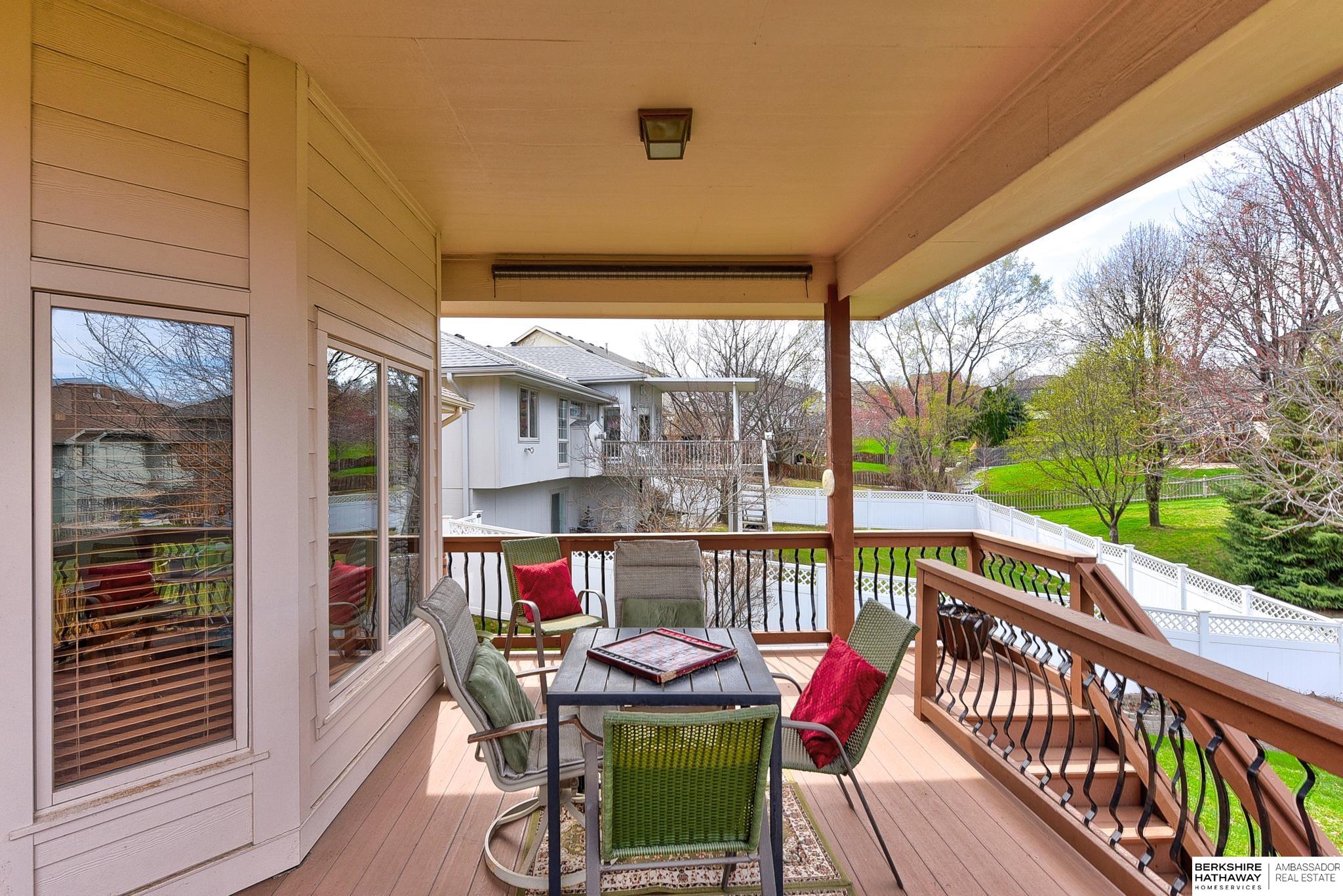 Omaha, Nebraska 68135, United States, 4 Bedrooms Bedrooms, ,4 BathroomsBathrooms,Residential,Pending,108306