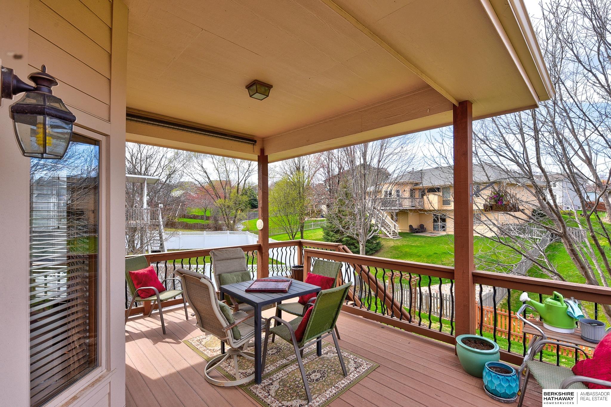 Omaha, Nebraska 68135, United States, 4 Bedrooms Bedrooms, ,4 BathroomsBathrooms,Residential,Pending,108306