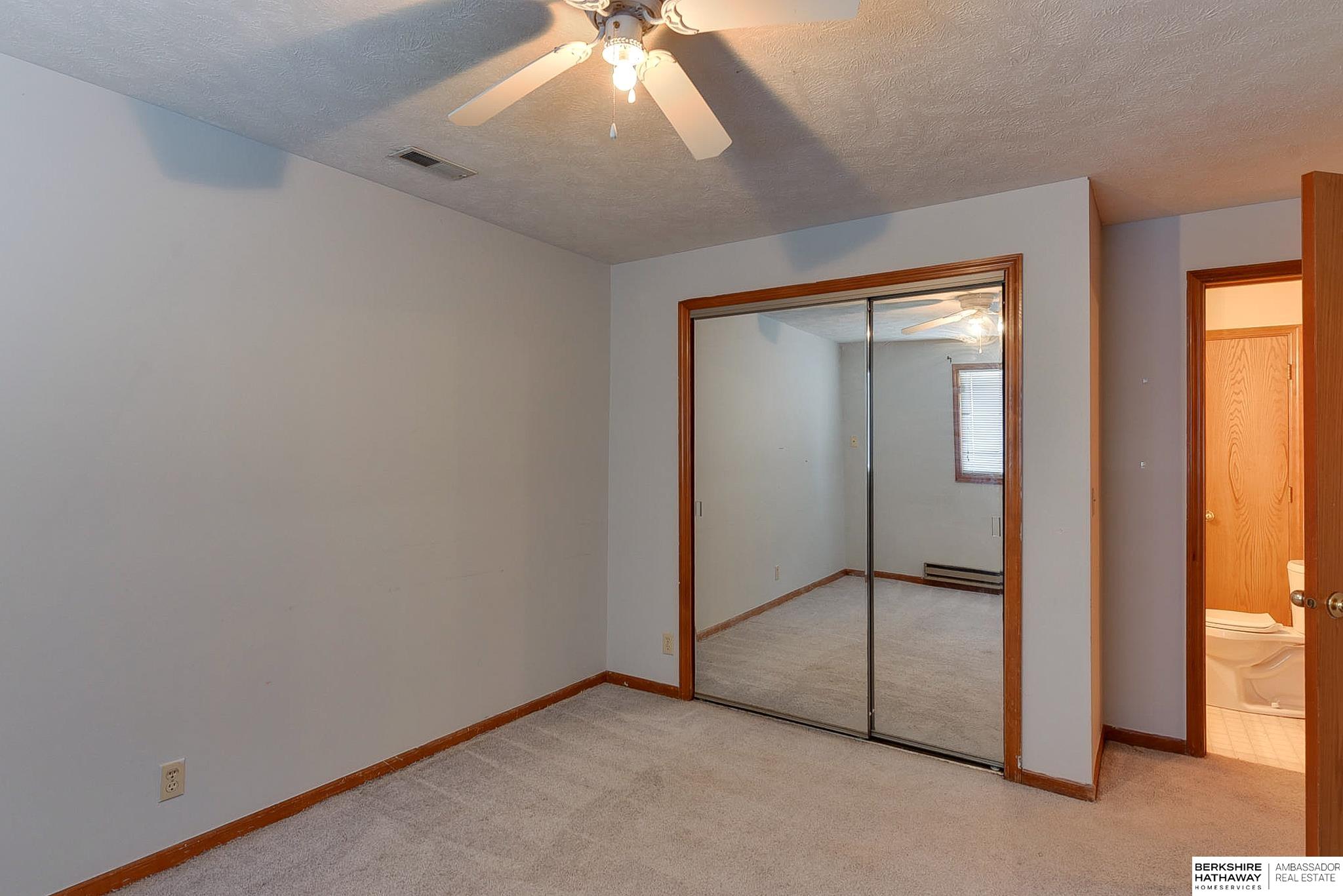 Omaha, Nebraska 68122, United States, 4 Bedrooms Bedrooms, ,3 BathroomsBathrooms,Residential,Active,946