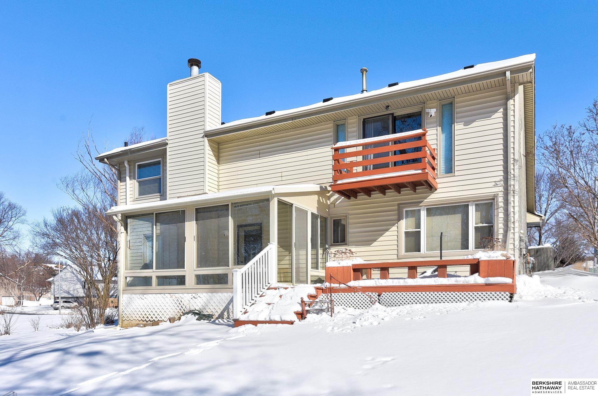 Omaha, Nebraska 68122, United States, 4 Bedrooms Bedrooms, ,3 BathroomsBathrooms,Residential,Active,946