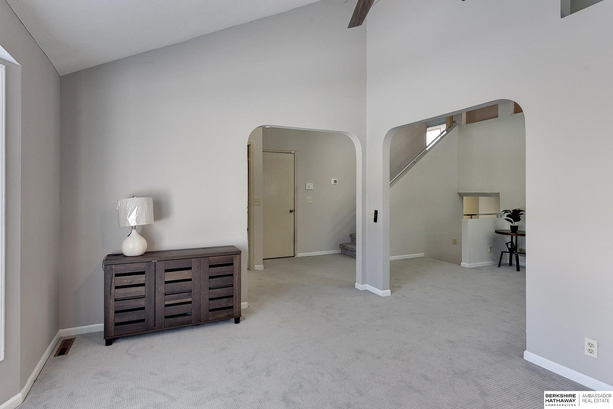 Omaha, Nebraska 68122, United States, 4 Bedrooms Bedrooms, ,3 BathroomsBathrooms,Residential,Active,946