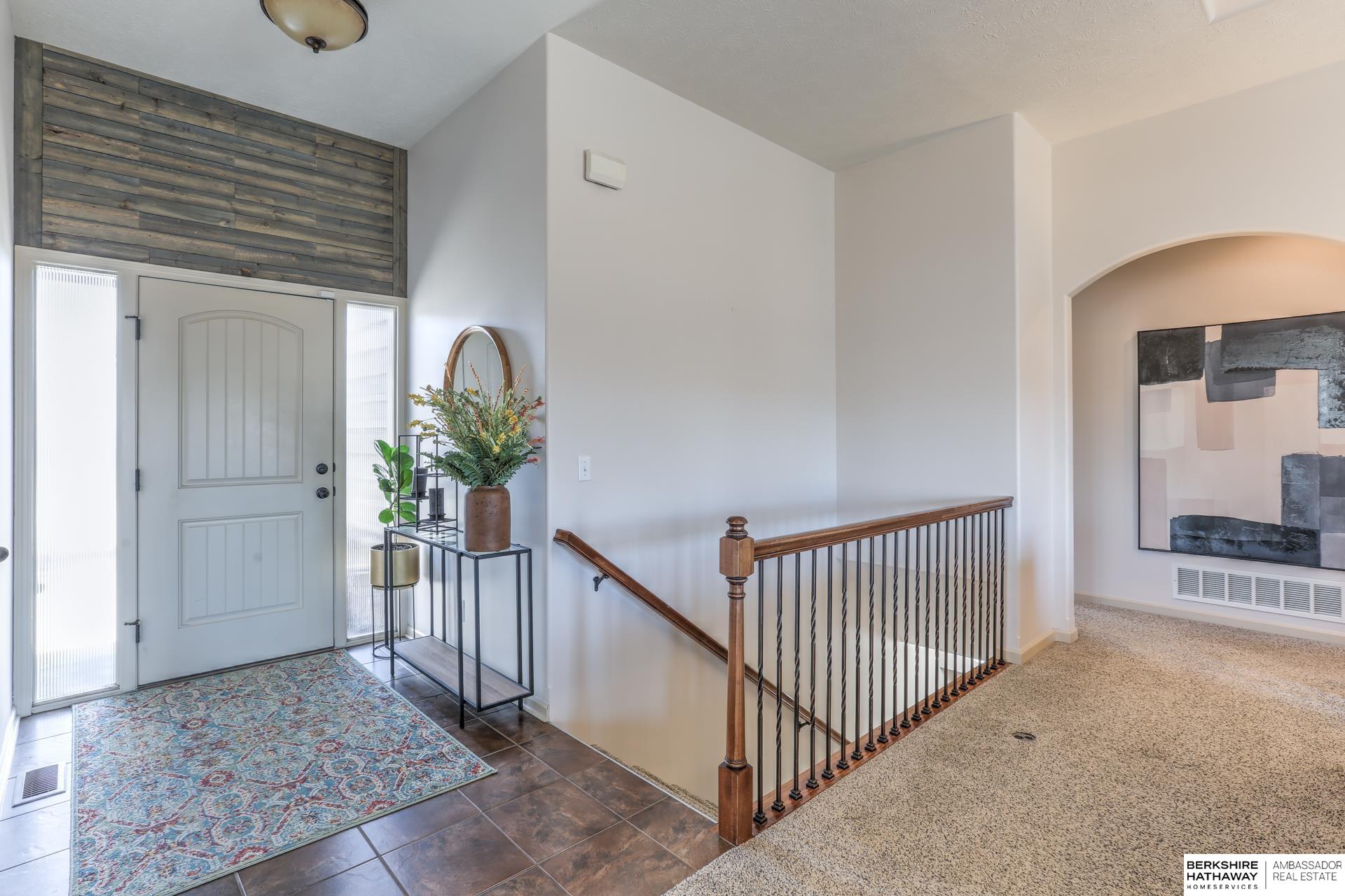 Omaha, Nebraska 68116, United States, 4 Bedrooms Bedrooms, ,3 BathroomsBathrooms,Residential,Pending,88213