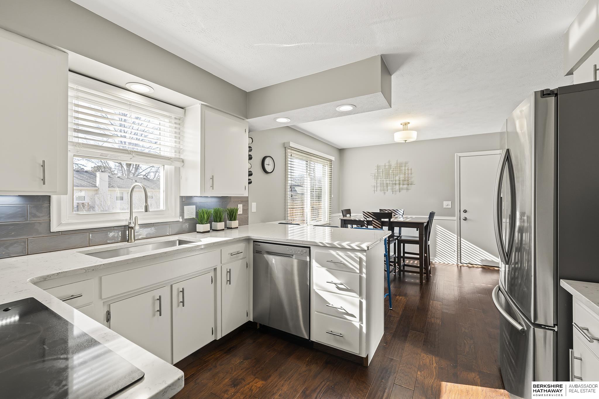 Omaha, Nebraska 68144, United States, 4 Bedrooms Bedrooms, ,3 BathroomsBathrooms,Residential,Pending,11808