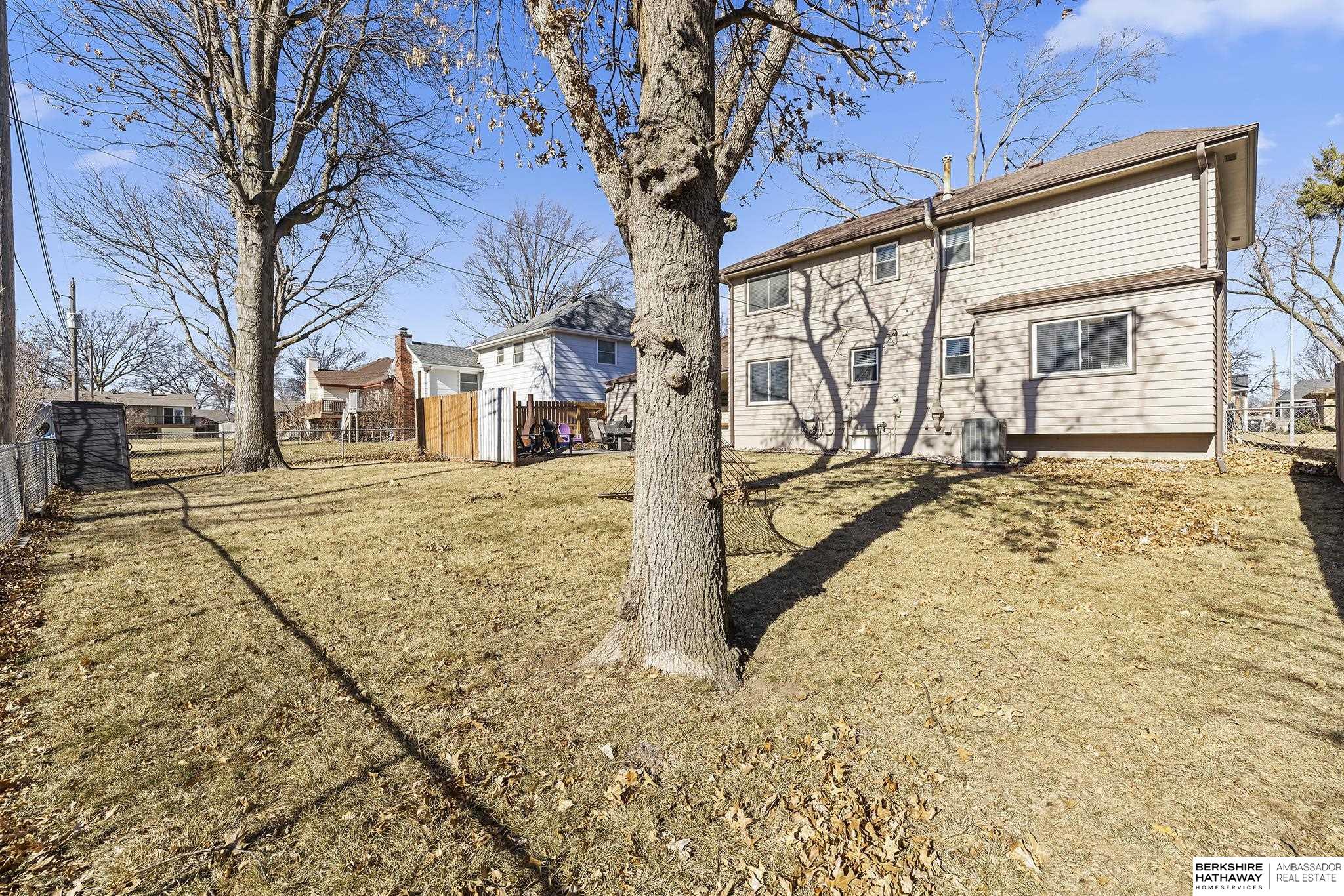 Omaha, Nebraska 68144, United States, 4 Bedrooms Bedrooms, ,3 BathroomsBathrooms,Residential,Pending,11808