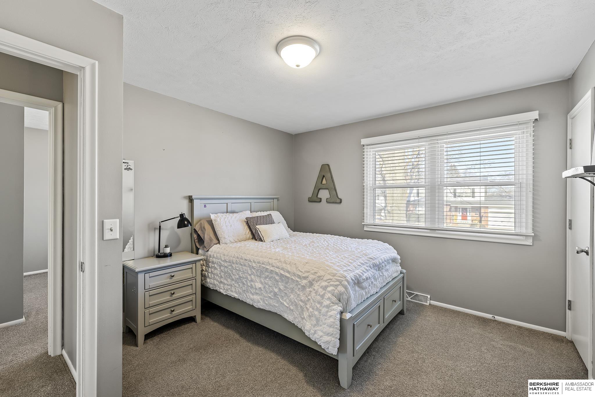 Omaha, Nebraska 68144, United States, 4 Bedrooms Bedrooms, ,3 BathroomsBathrooms,Residential,Pending,11808