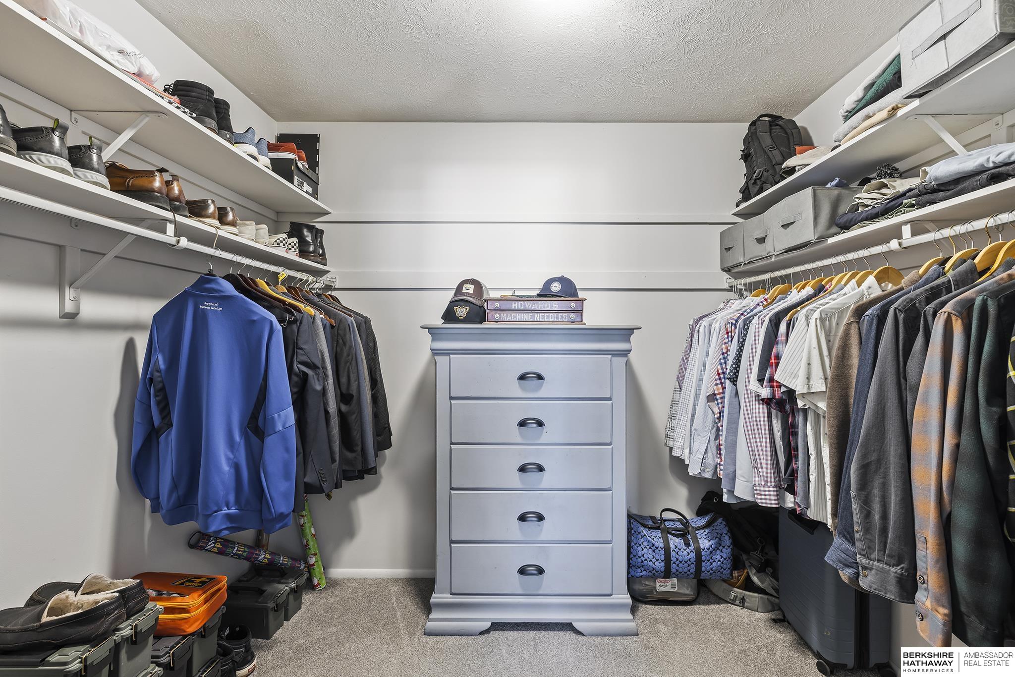 Omaha, Nebraska 68144, United States, 4 Bedrooms Bedrooms, ,3 BathroomsBathrooms,Residential,Pending,11808