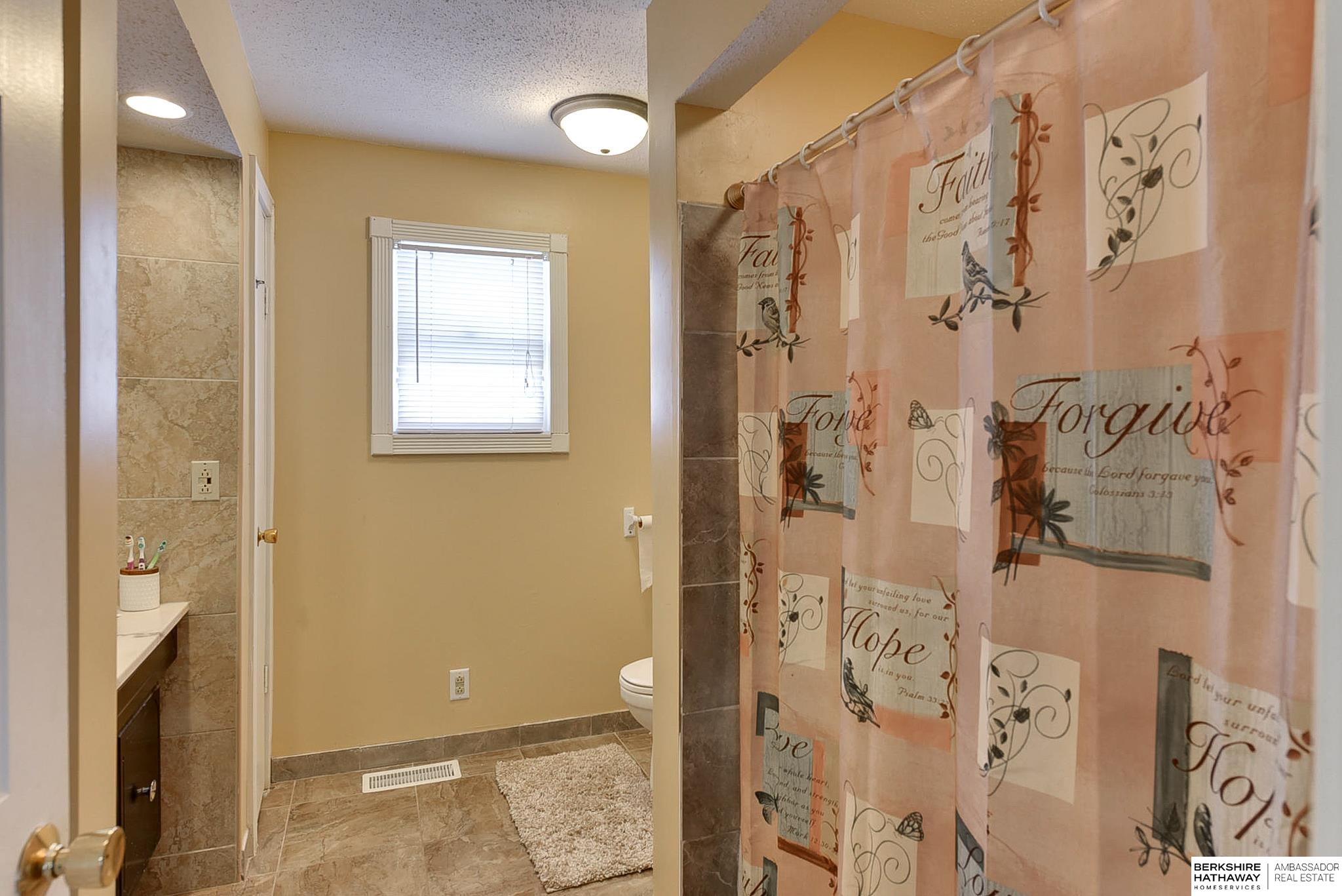 Omaha, Nebraska 68108, United States, 4 Bedrooms Bedrooms, ,2 BathroomsBathrooms,Residential,Active,3855