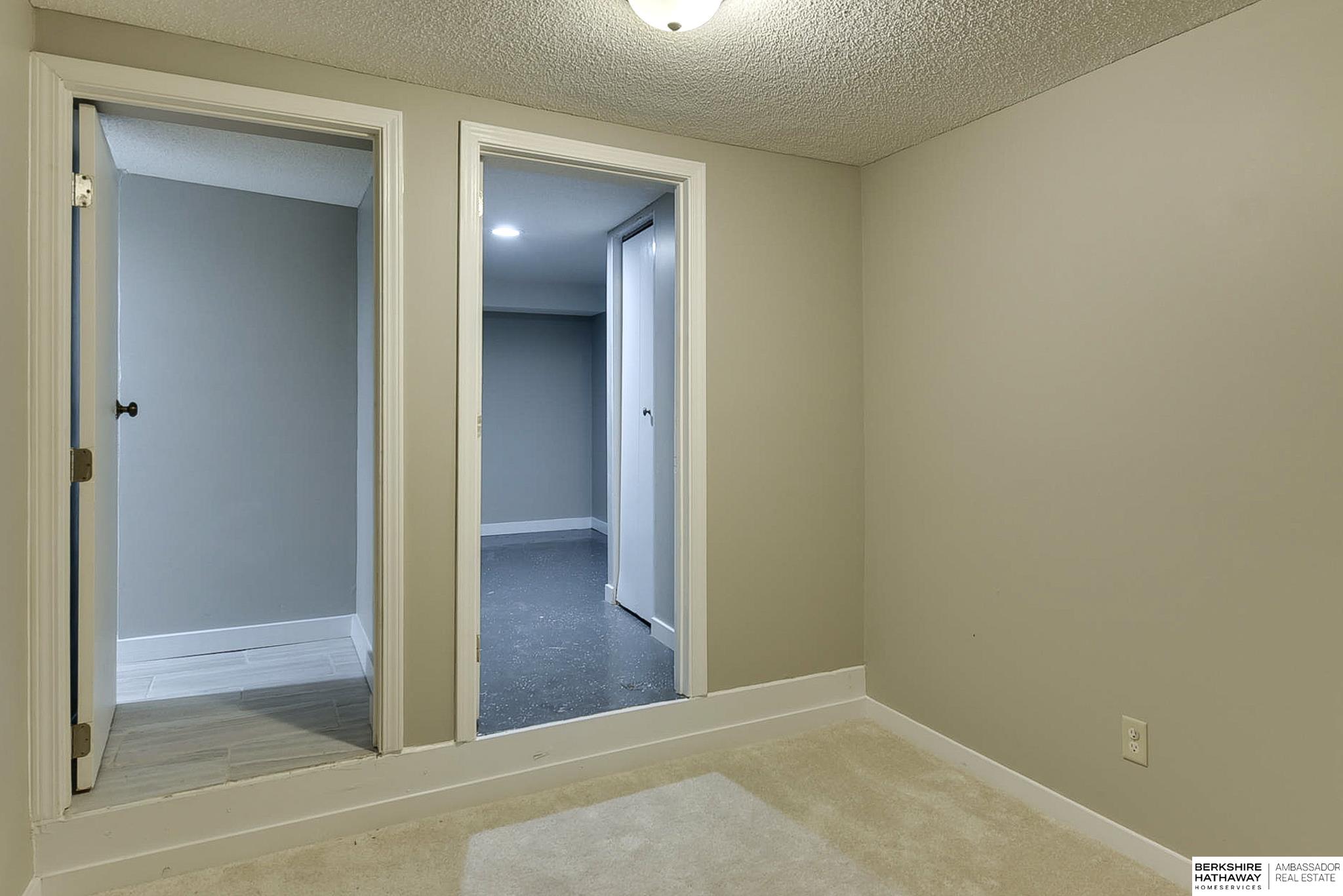 Omaha, Nebraska 68108, United States, 4 Bedrooms Bedrooms, ,2 BathroomsBathrooms,Residential,Active,3855