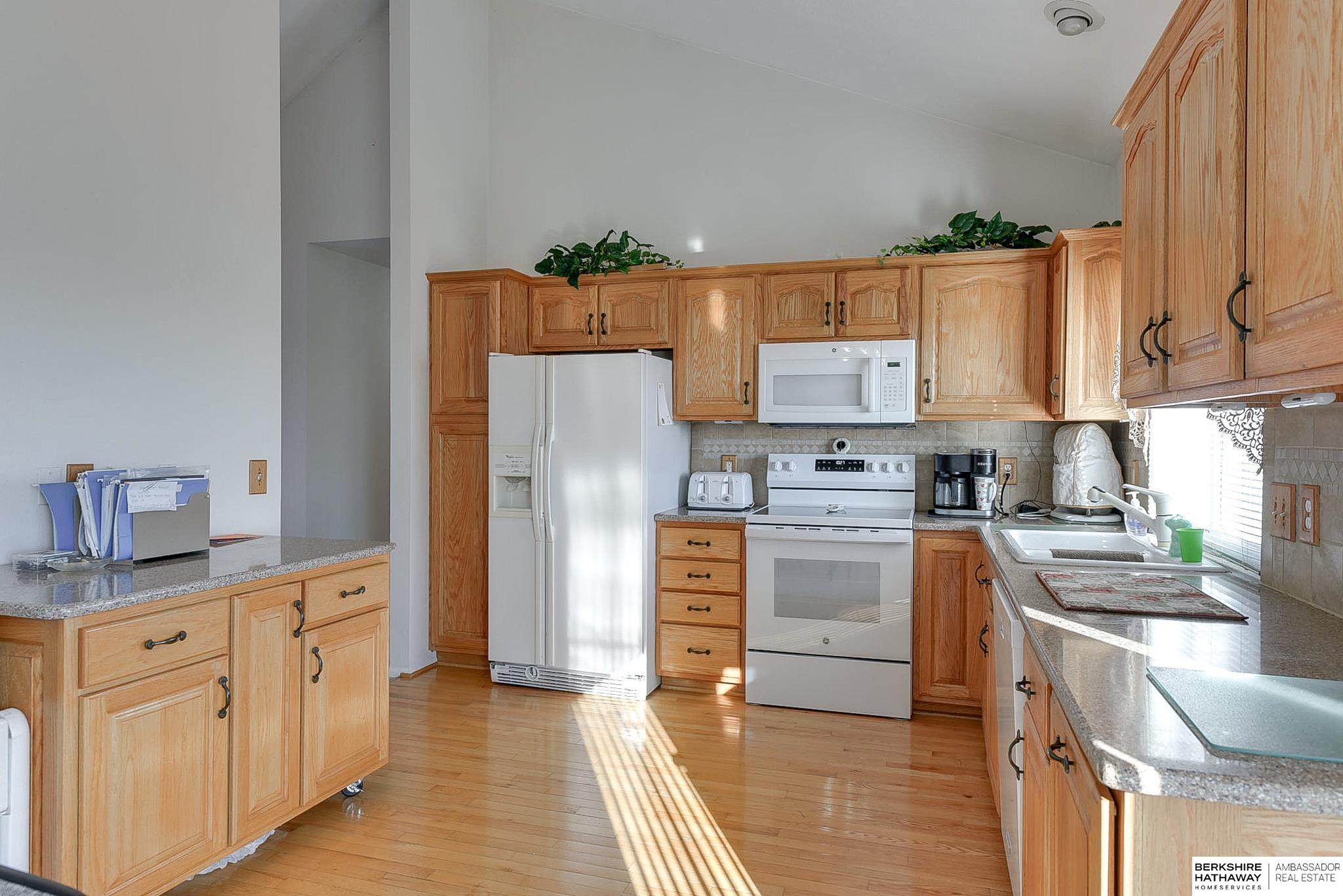 Bellevue, Nebraska 68123, United States, 3 Bedrooms Bedrooms, ,2 BathroomsBathrooms,Residential,Pending,20453