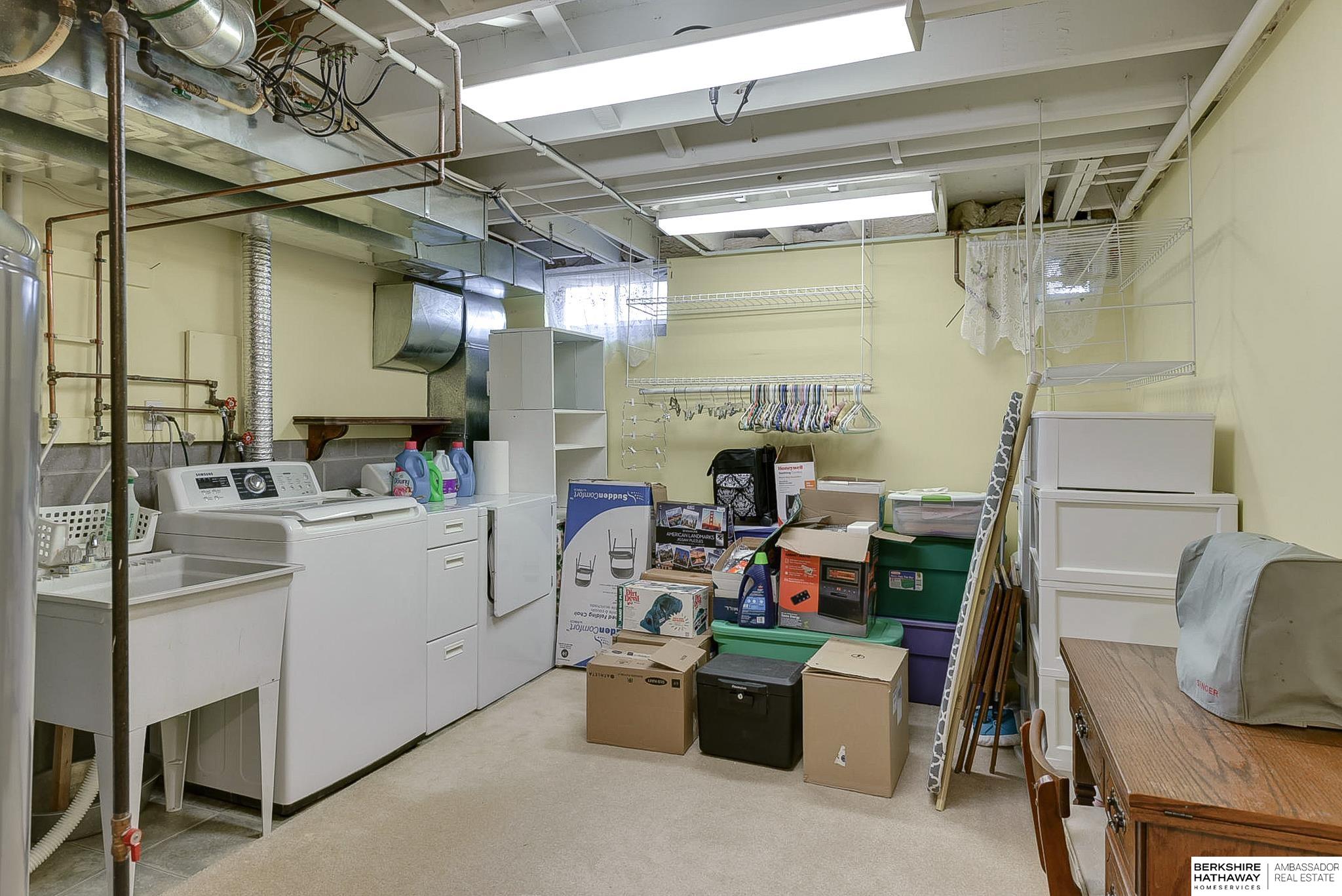 Bellevue, Nebraska 68123, United States, 3 Bedrooms Bedrooms, ,2 BathroomsBathrooms,Residential,Pending,20453