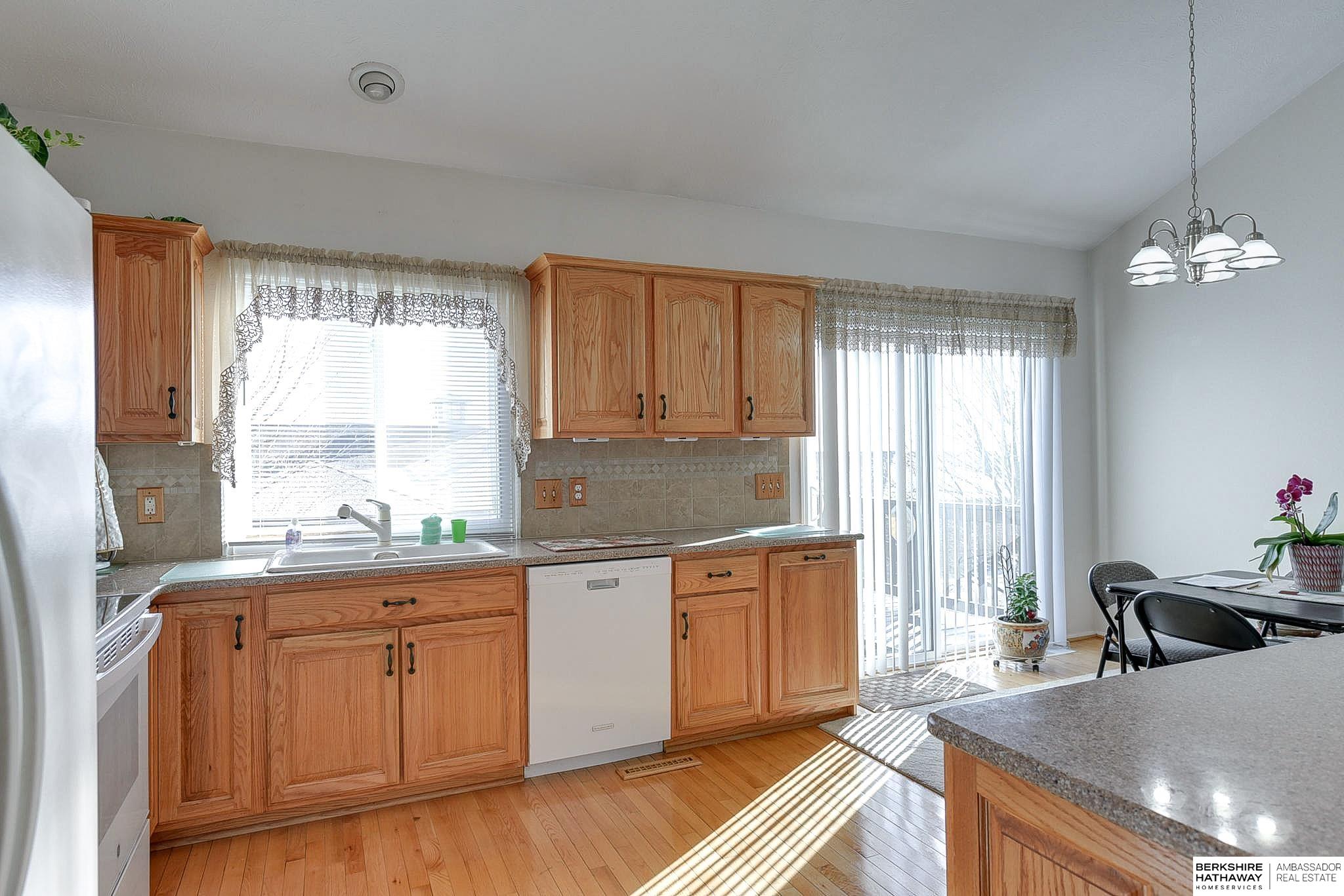 Bellevue, Nebraska 68123, United States, 3 Bedrooms Bedrooms, ,2 BathroomsBathrooms,Residential,Pending,20453