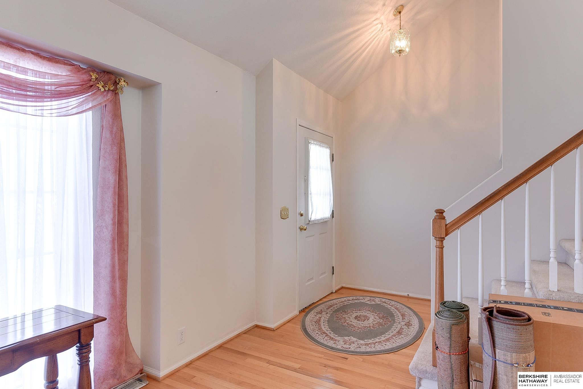 Bellevue, Nebraska 68123, United States, 3 Bedrooms Bedrooms, ,2 BathroomsBathrooms,Residential,Pending,20453