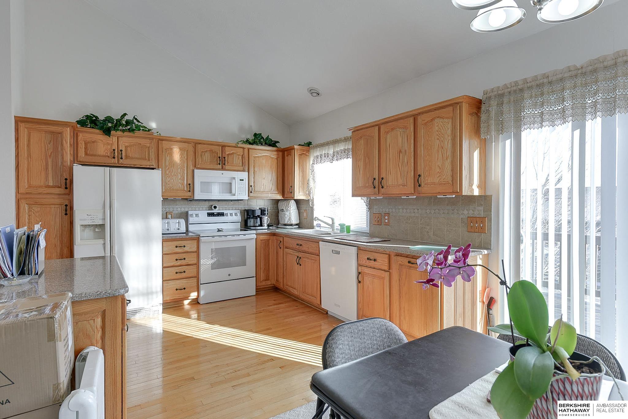 Bellevue, Nebraska 68123, United States, 3 Bedrooms Bedrooms, ,2 BathroomsBathrooms,Residential,Pending,20453