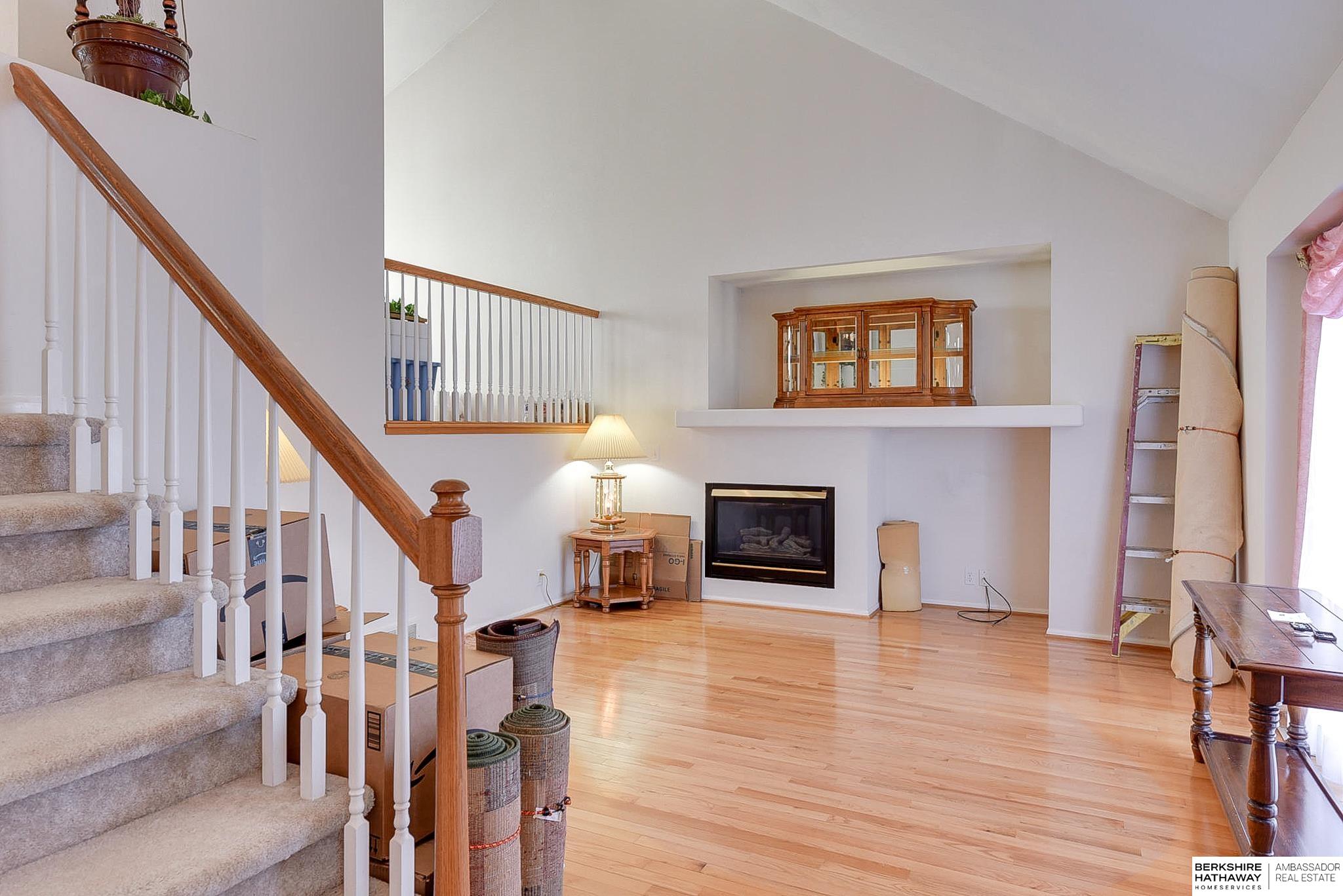 Bellevue, Nebraska 68123, United States, 3 Bedrooms Bedrooms, ,2 BathroomsBathrooms,Residential,Pending,20453