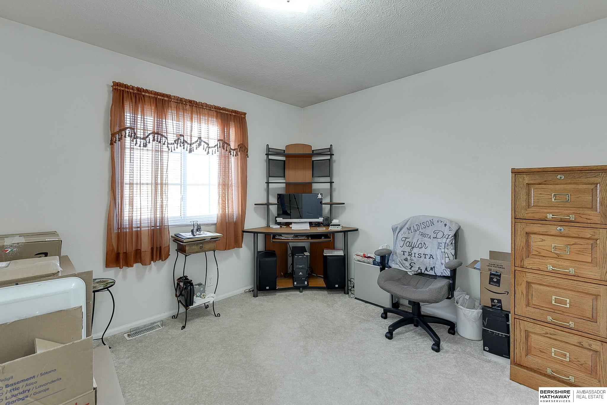 Bellevue, Nebraska 68123, United States, 3 Bedrooms Bedrooms, ,2 BathroomsBathrooms,Residential,Pending,20453