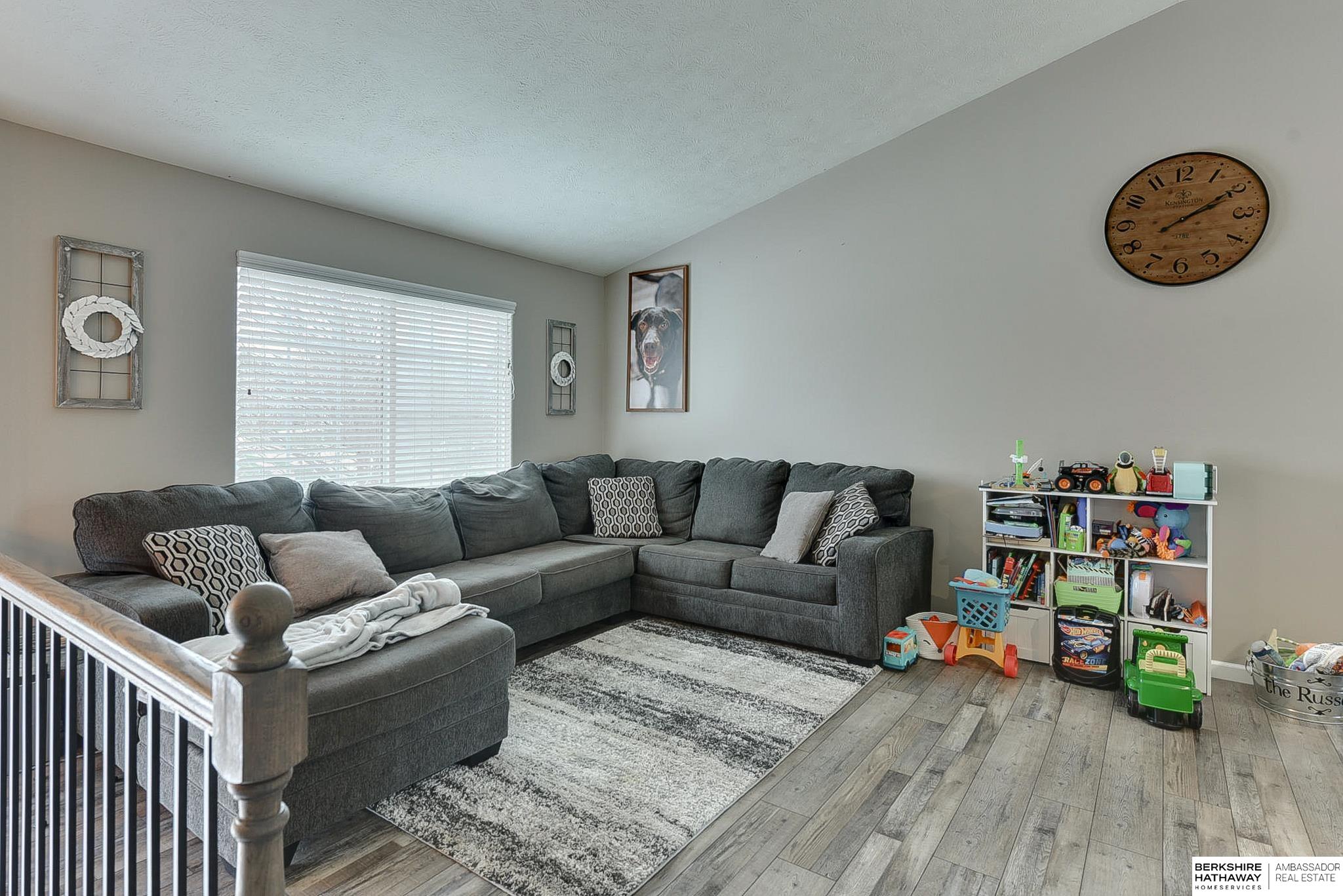 Omaha, Nebraska 68122, United States, 3 Bedrooms Bedrooms, ,2 BathroomsBathrooms,Residential,Pending,113480