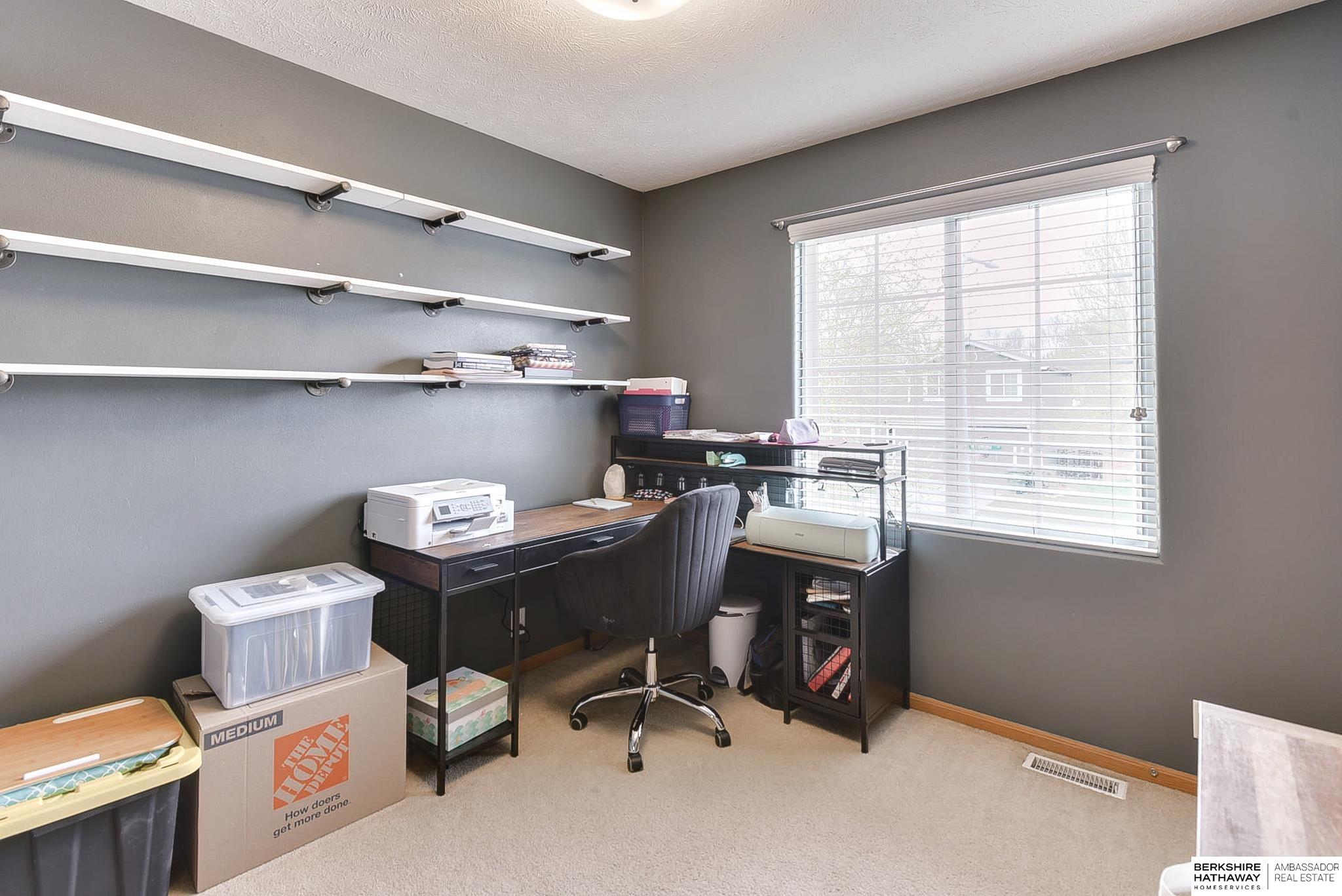 Omaha, Nebraska 68122, United States, 3 Bedrooms Bedrooms, ,2 BathroomsBathrooms,Residential,Pending,113480