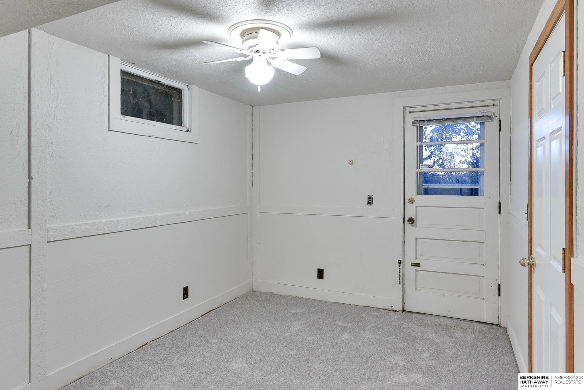 Omaha, Nebraska 68144, United States, 3 Bedrooms Bedrooms, ,3 BathroomsBathrooms,Residential,Pending,16295