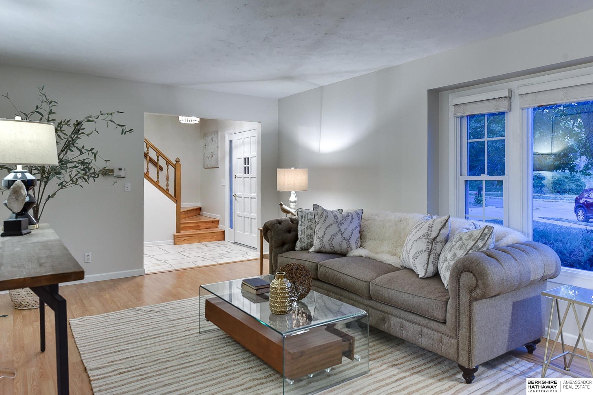 Omaha, Nebraska 68144, United States, 3 Bedrooms Bedrooms, ,3 BathroomsBathrooms,Residential,Pending,16295