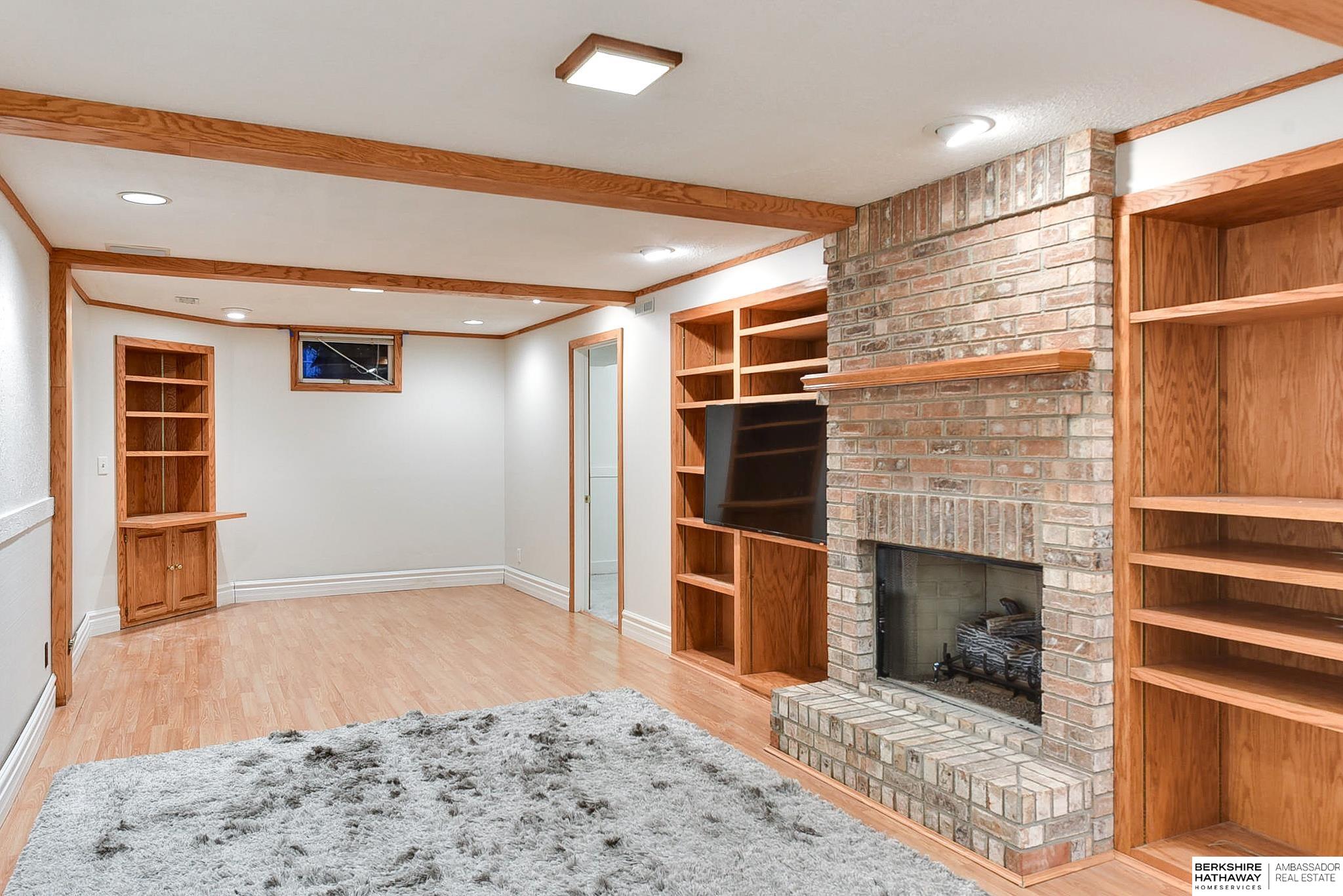 Omaha, Nebraska 68144, United States, 3 Bedrooms Bedrooms, ,3 BathroomsBathrooms,Residential,Pending,16295