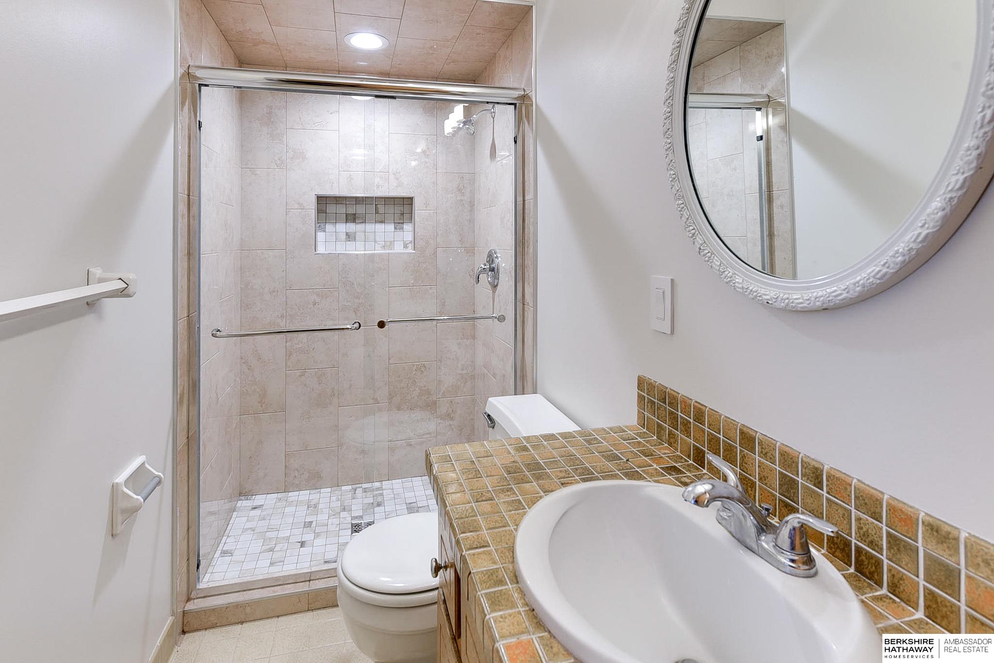 Omaha, Nebraska 68144, United States, 3 Bedrooms Bedrooms, ,3 BathroomsBathrooms,Residential,Pending,16295