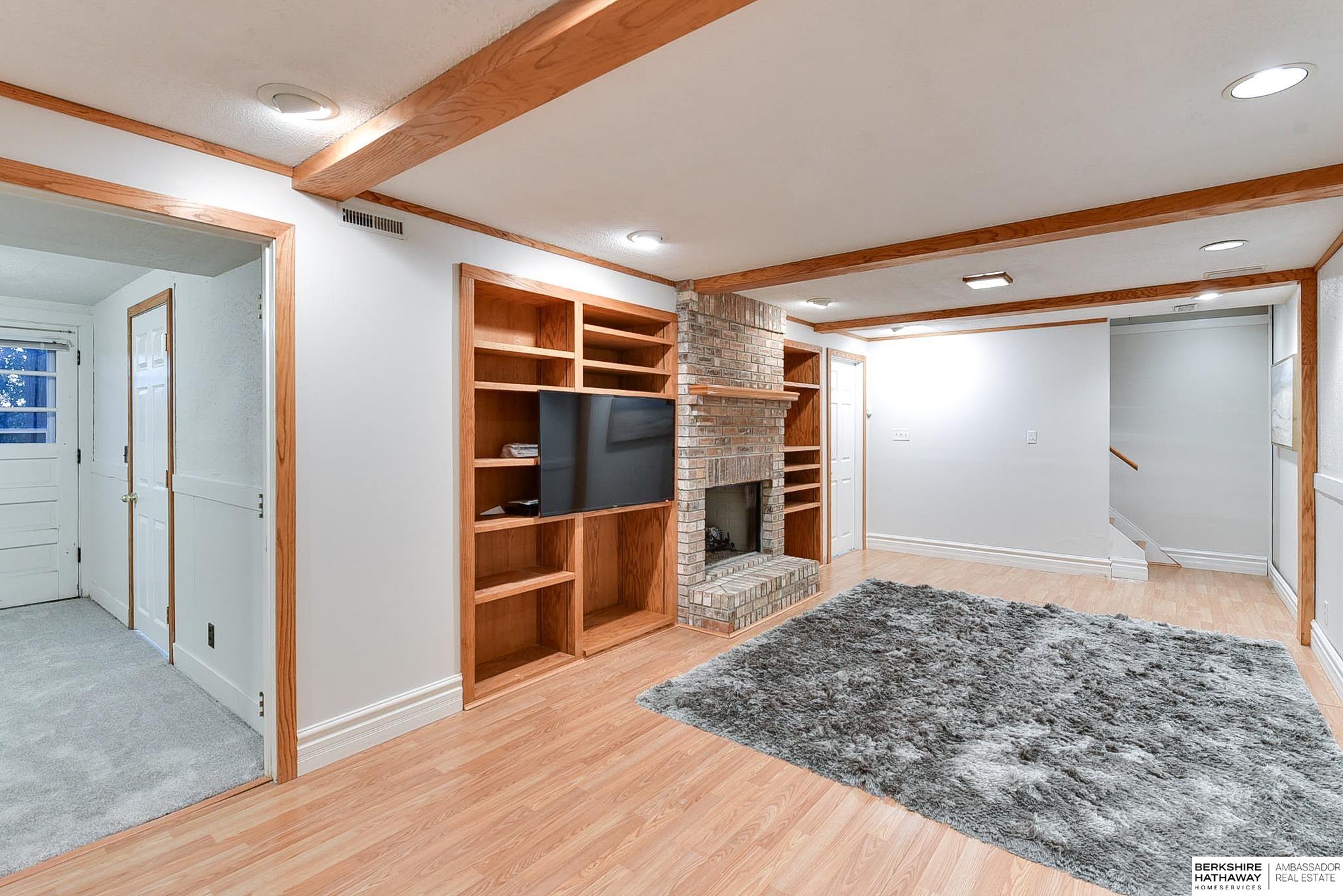 Omaha, Nebraska 68144, United States, 3 Bedrooms Bedrooms, ,3 BathroomsBathrooms,Residential,Pending,16295