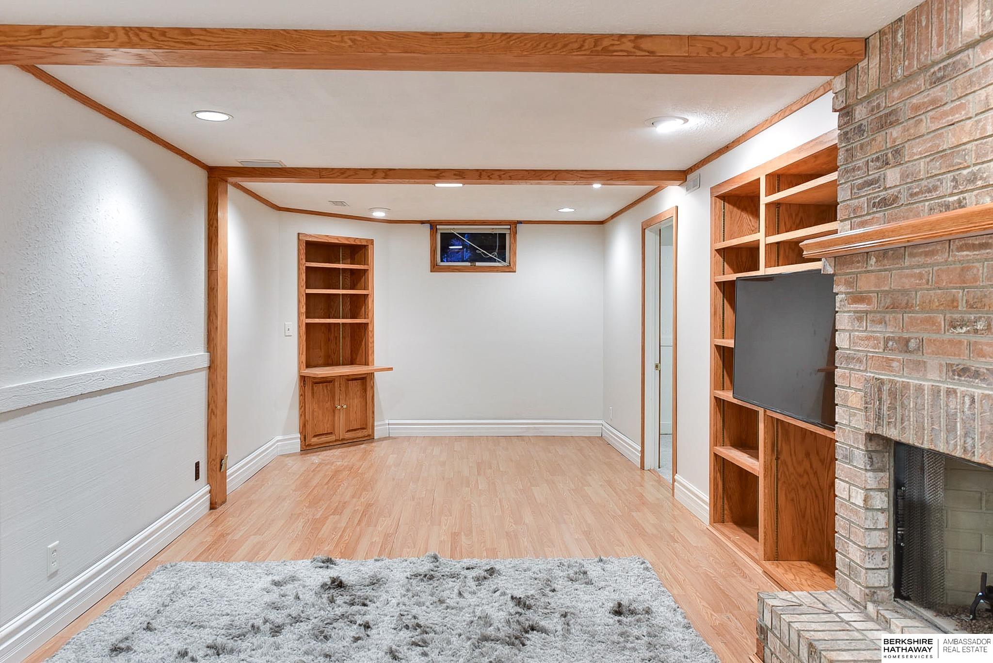 Omaha, Nebraska 68144, United States, 3 Bedrooms Bedrooms, ,3 BathroomsBathrooms,Residential,Pending,16295