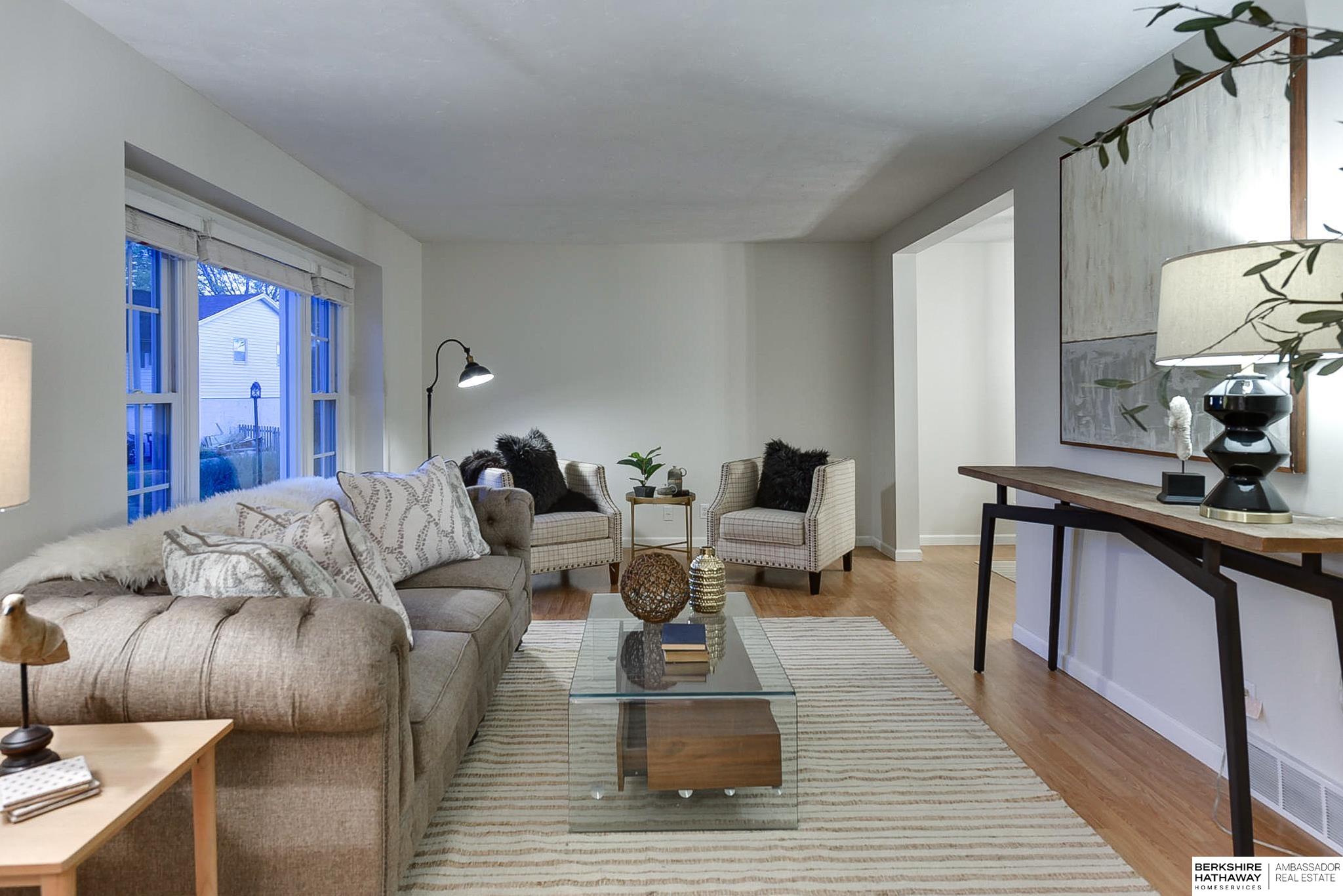 Omaha, Nebraska 68144, United States, 3 Bedrooms Bedrooms, ,3 BathroomsBathrooms,Residential,Pending,16295