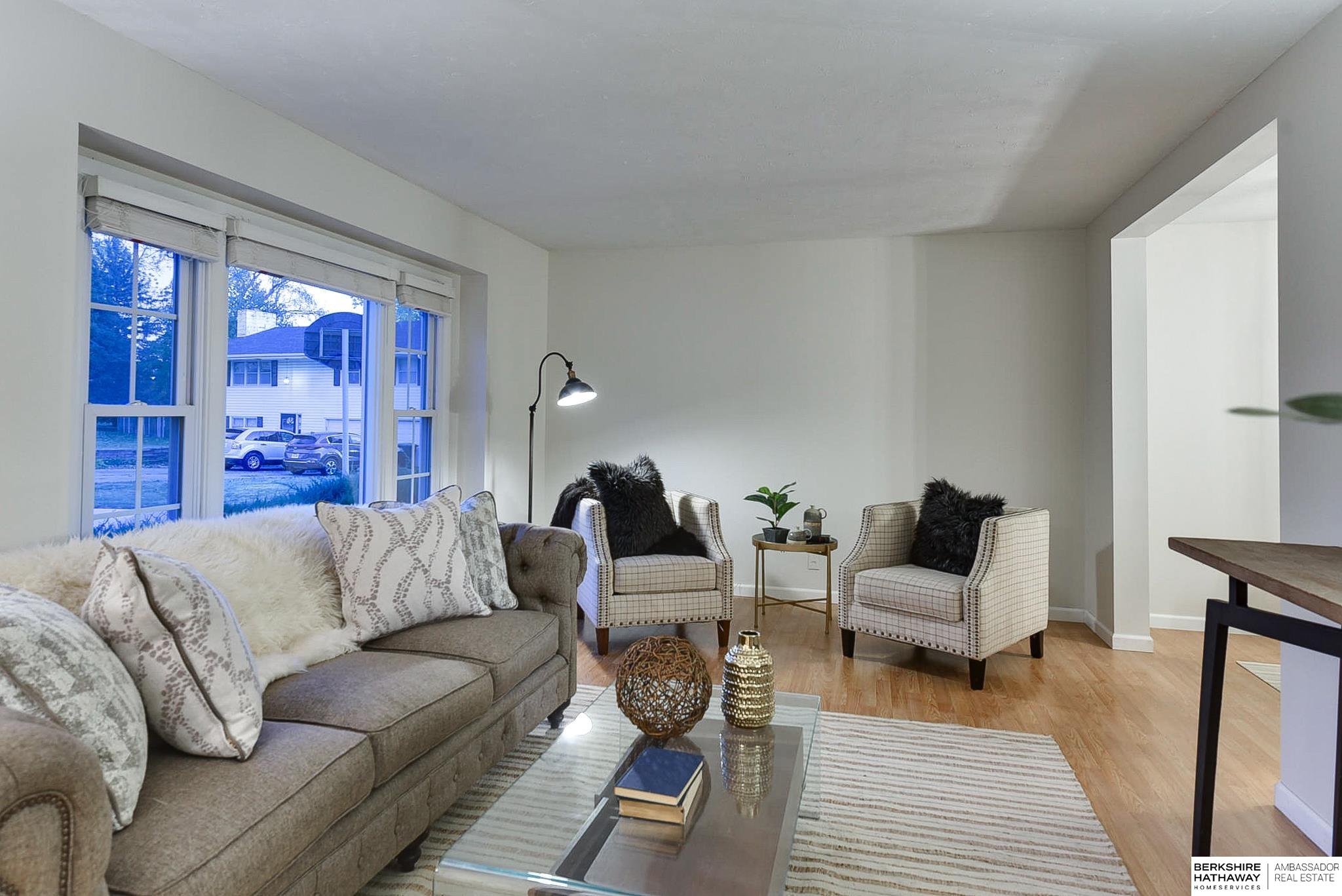 Omaha, Nebraska 68144, United States, 3 Bedrooms Bedrooms, ,3 BathroomsBathrooms,Residential,Pending,16295